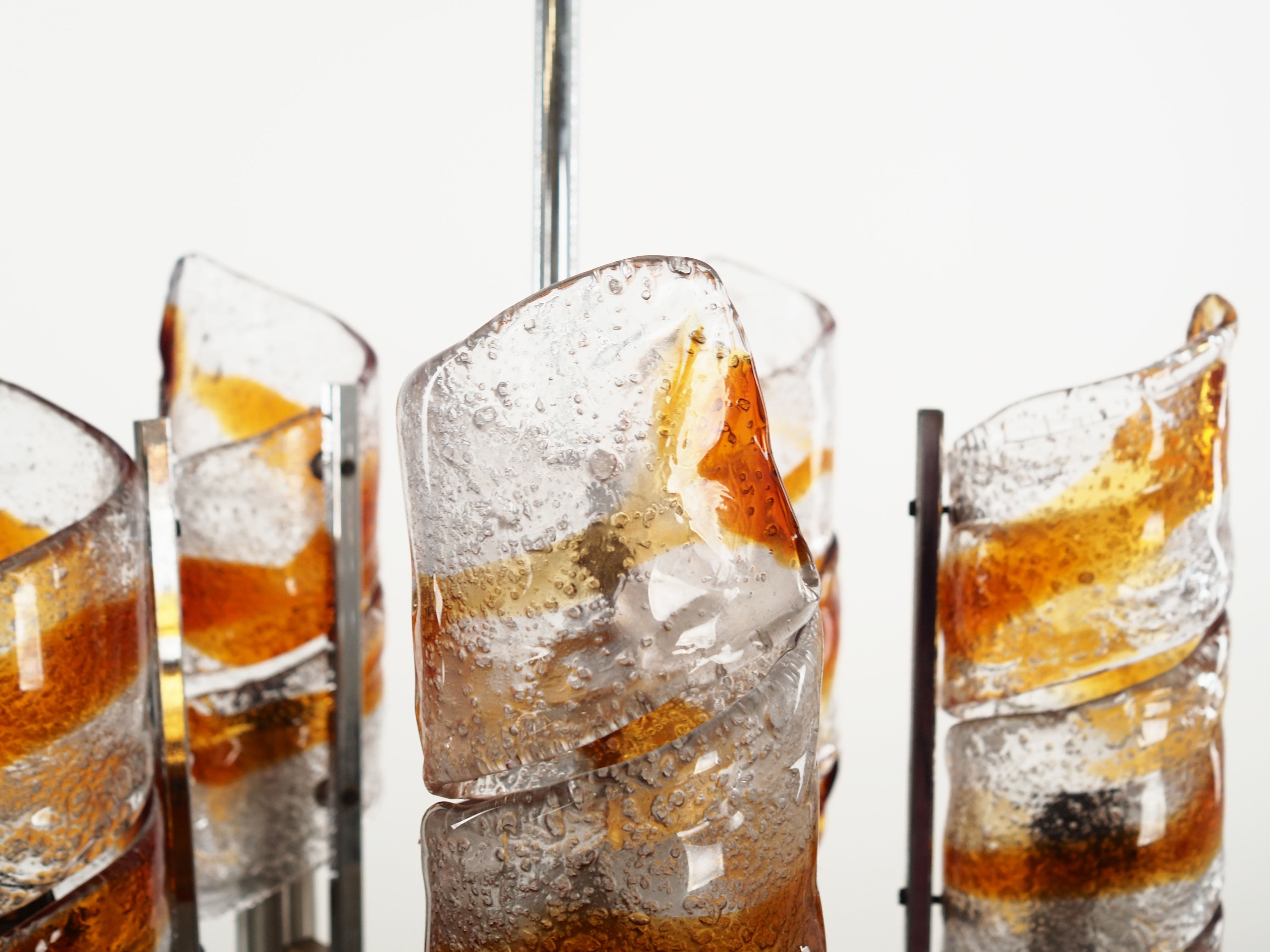 Pendant_lamp_in_Murano_glass_from_1970s