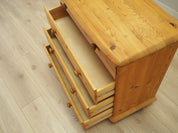 Pine_chest_of_drawers_Danish_design_00s_production_Denmark