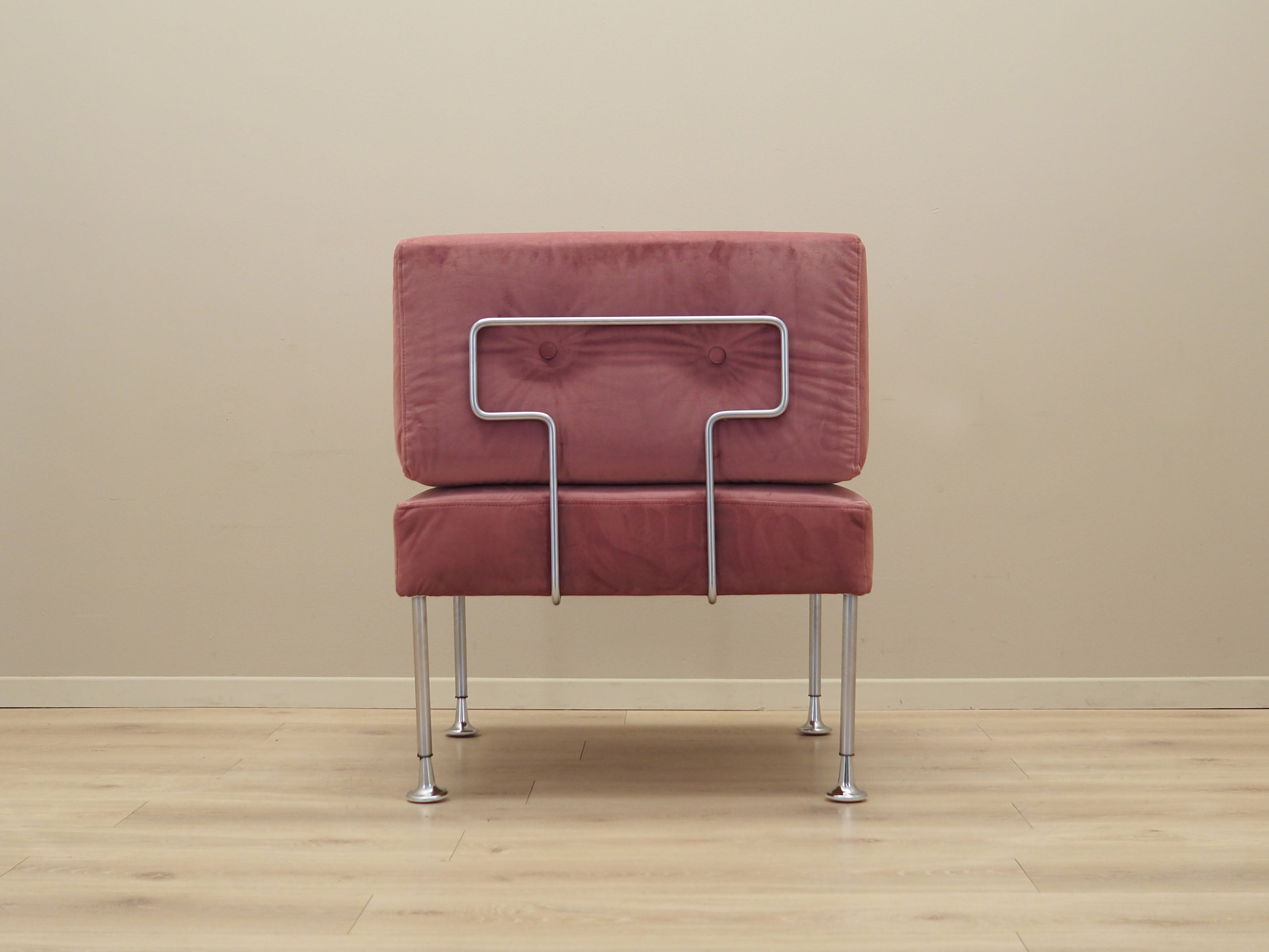 Pink_armchair_Danish_design_1960s_designer_Poul_Cadovius_manufacturer_France_S_n