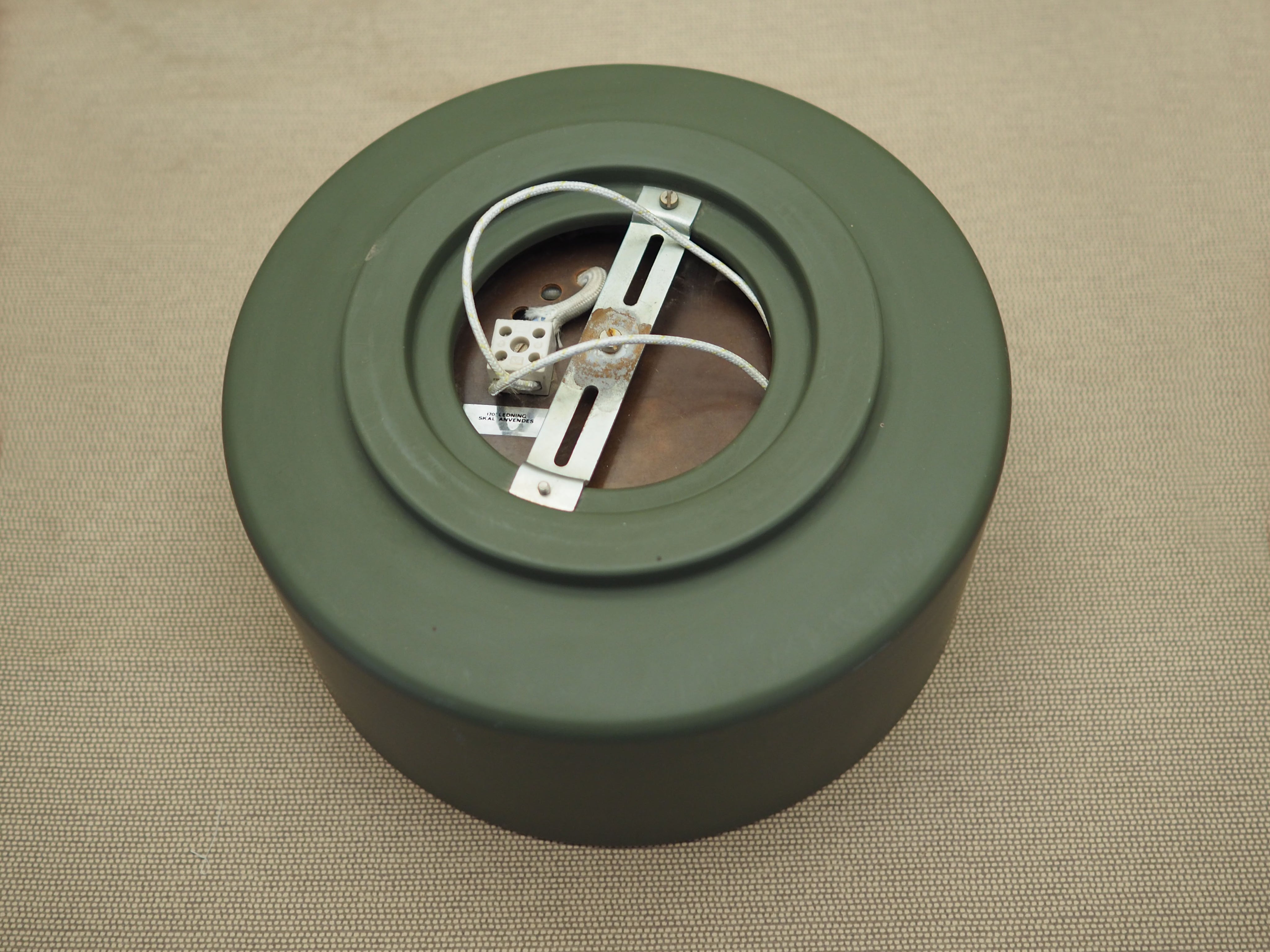 Plafond_Scandinavian_design_1990s_production_Denmark