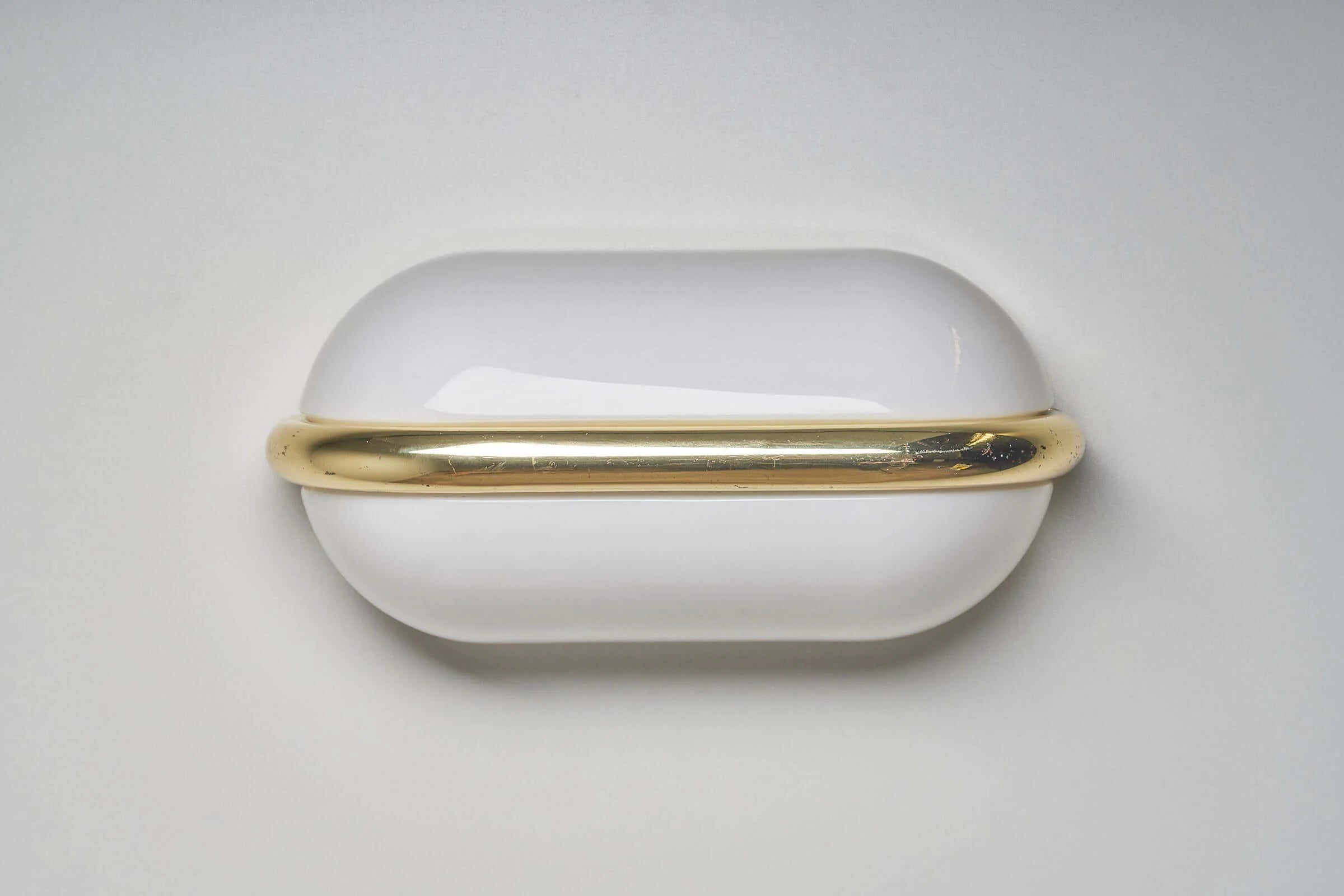 Plexiglass_With_Brass_Wall_Light_Metalarte