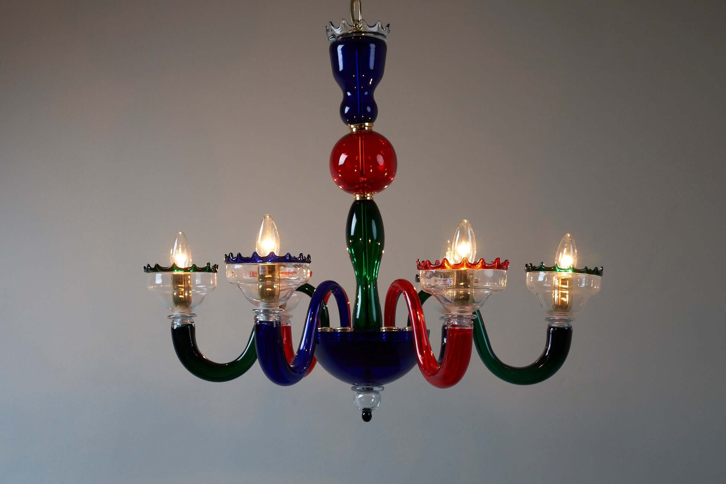 Polychrome_Chandelier_in_Gio_Ponti_Style_Murano