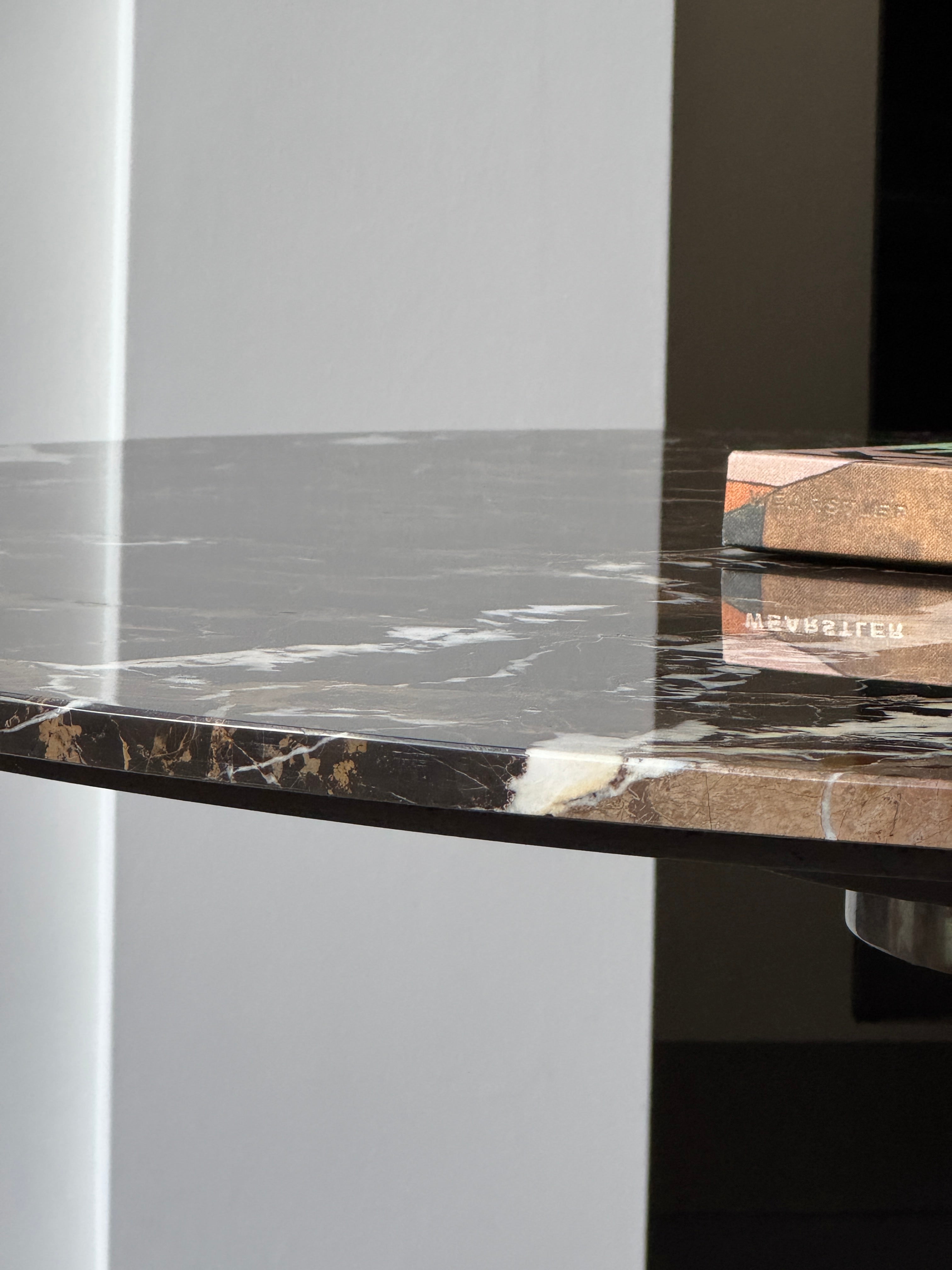 Romeo_Rega_Dining_Table_with_Elegant_Marble_Table_Top