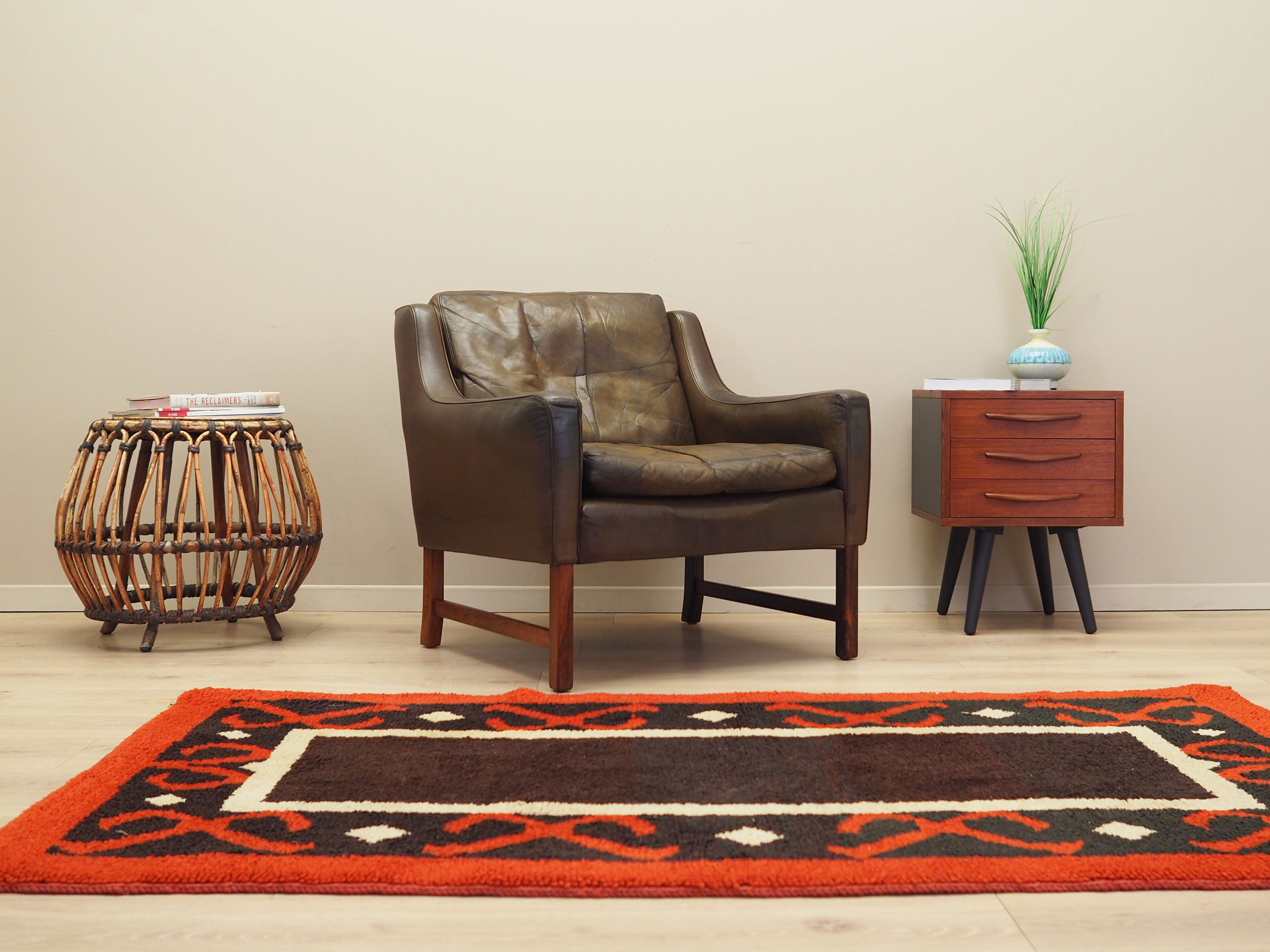 Rosewood_armchair_Scandinavian_design_1960s_designer_Fredrik_Kayser_production_Vatne_M_bler