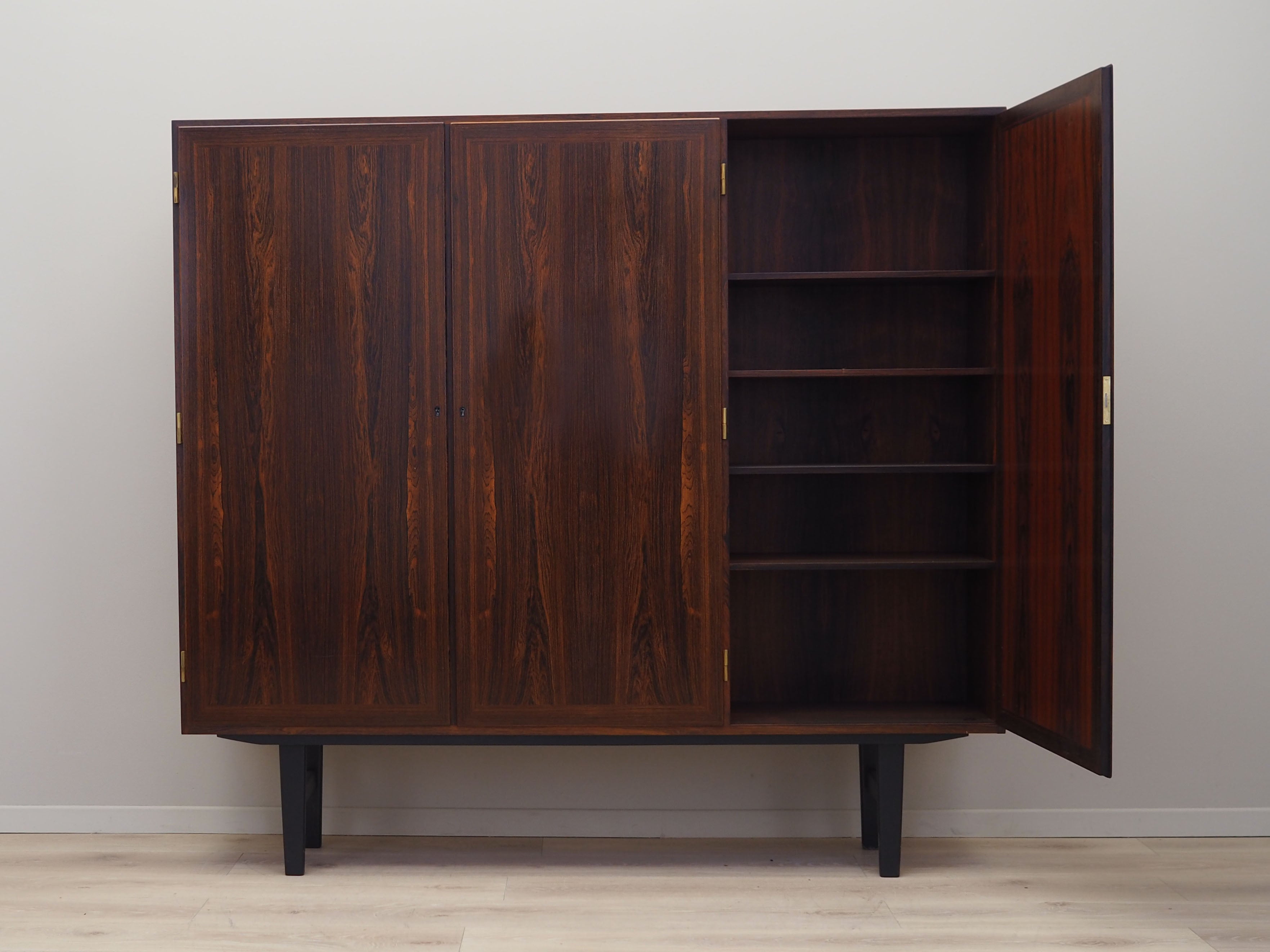 Rosewood_bookcase_Danish_design_1960s_designer_Kai_Winding