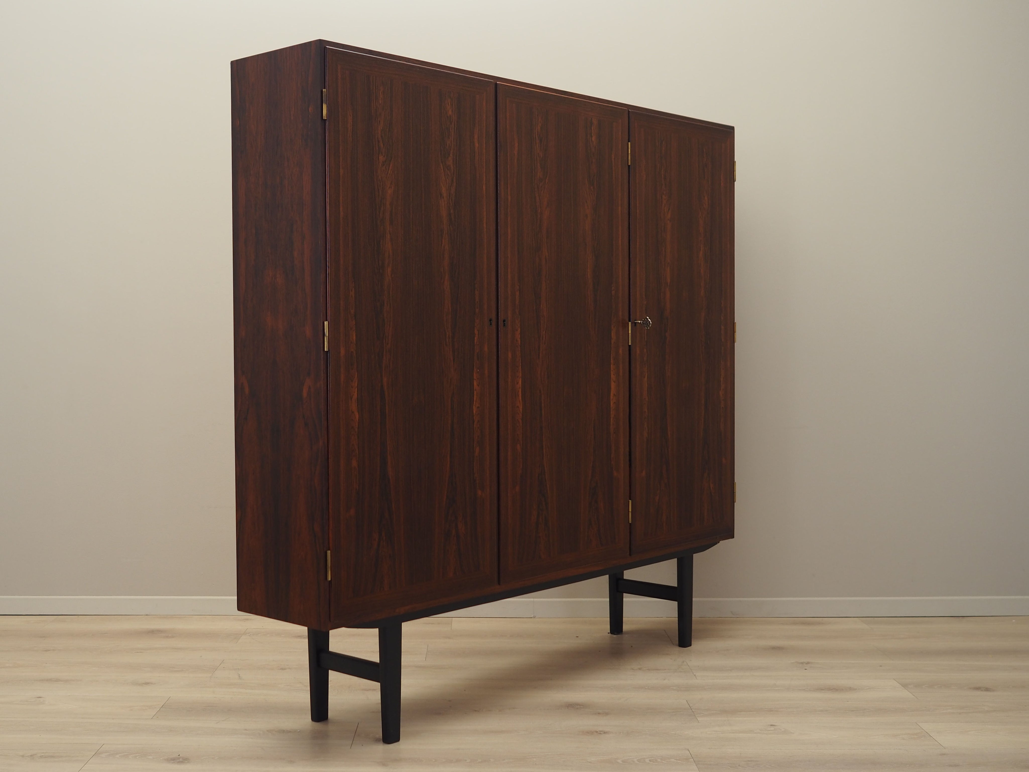 Rosewood_bookcase_Danish_design_1960s_designer_Kai_Winding