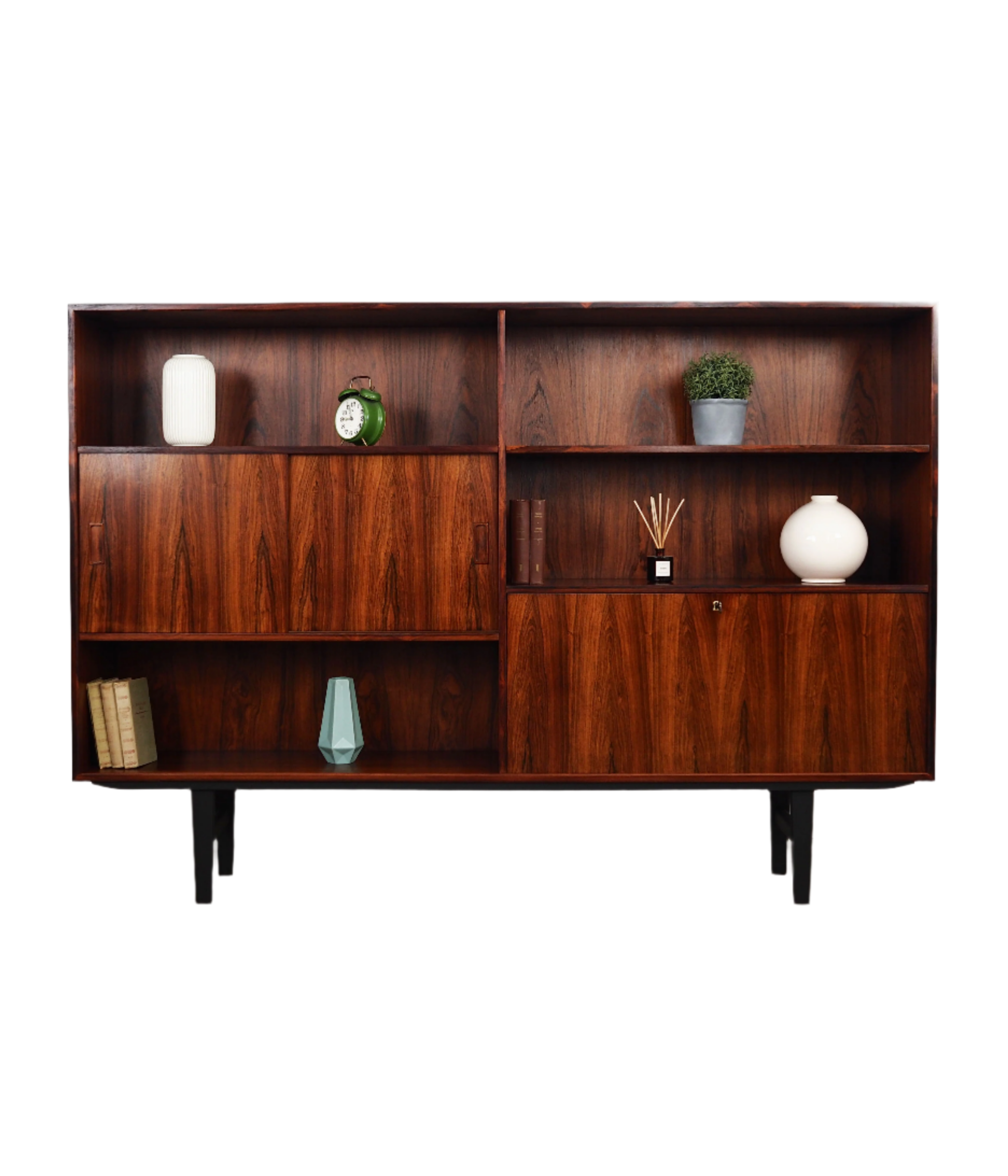Rosewood_bookcase_Danish_design_1970s_designer_Erik_Jensen_production_Westergaards_M_belfabrik