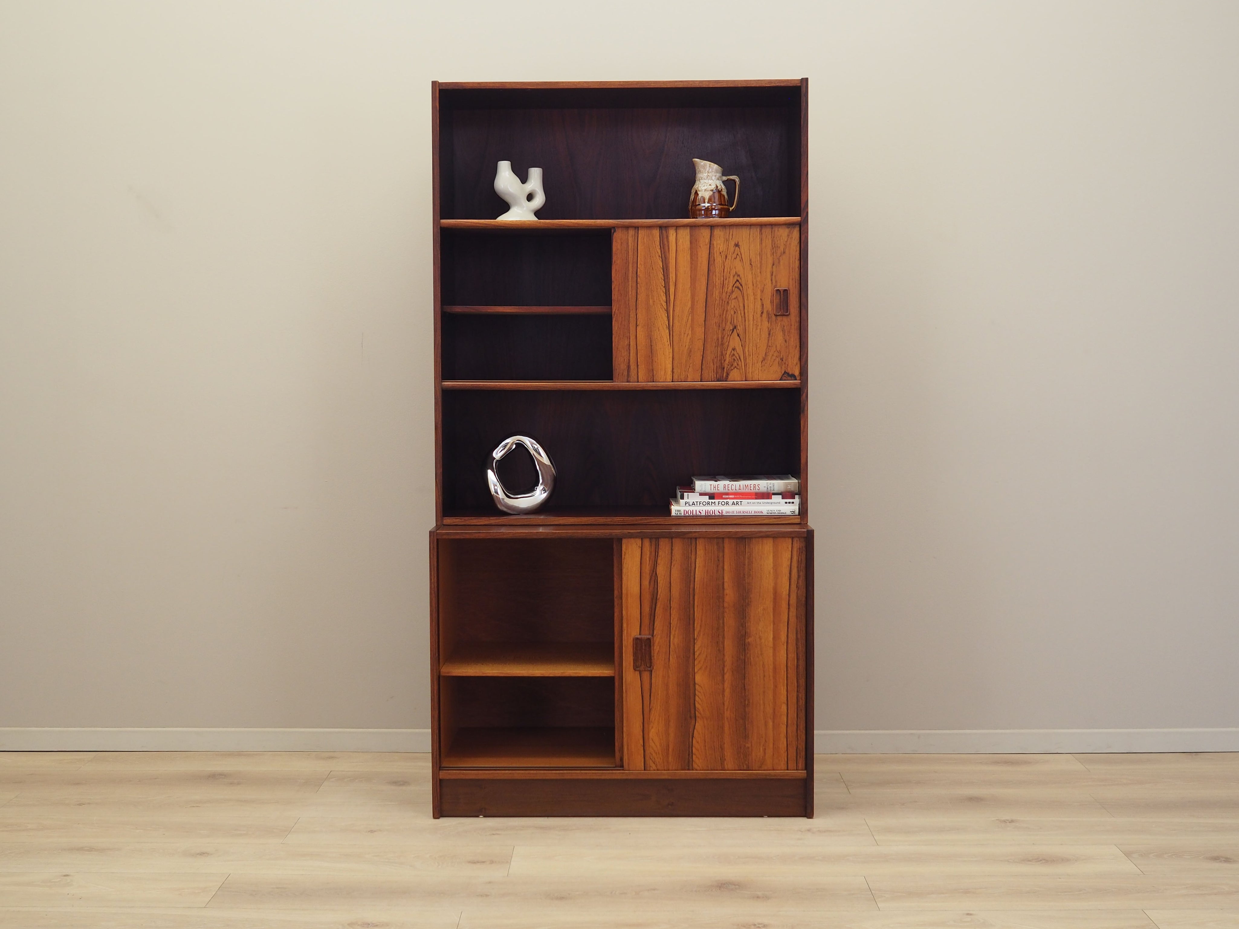 Rosewood_bookcase_Danish_design_from_1960s_production_Denmark
