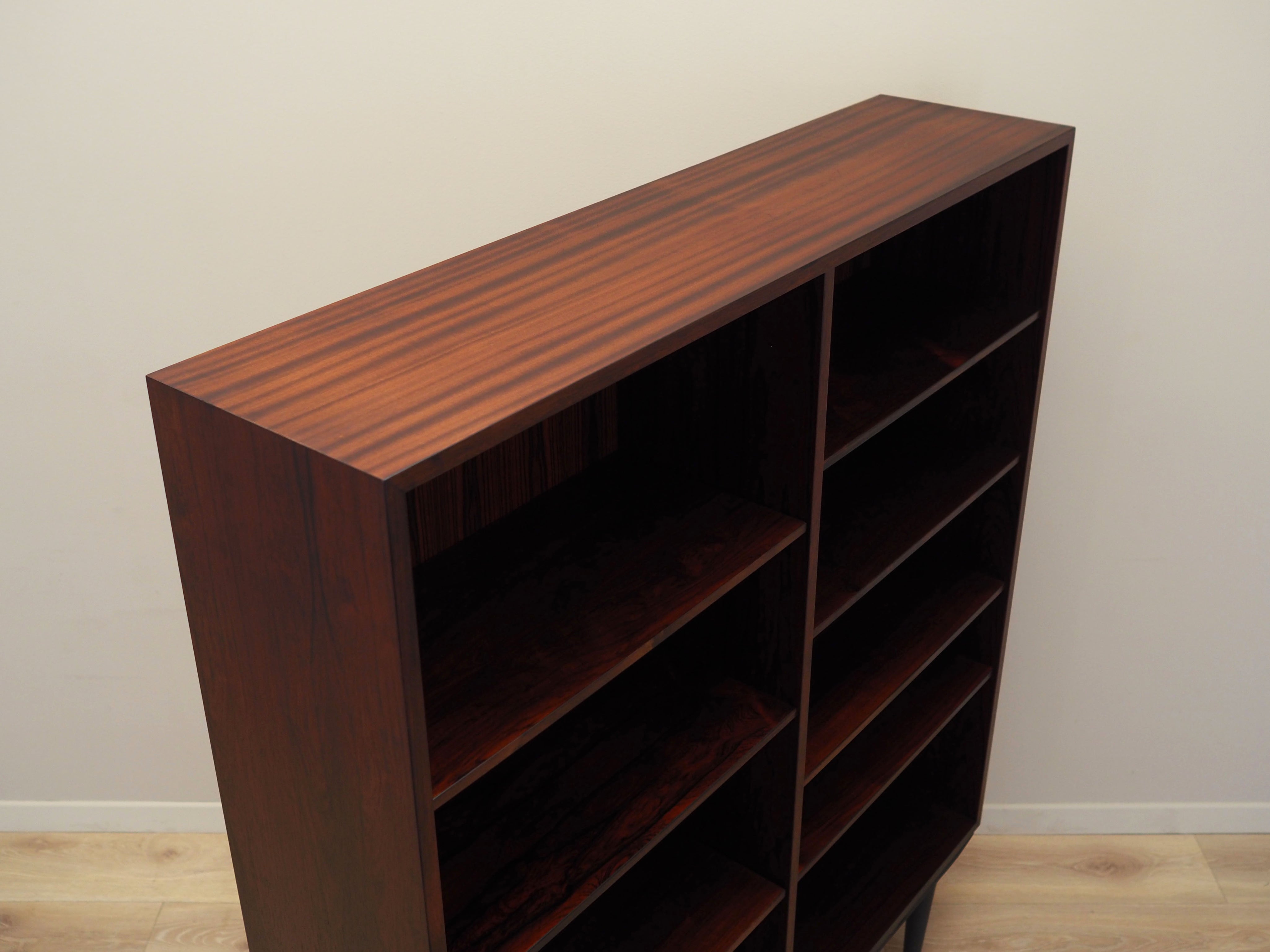 Rosewood_bookcase_in_Danish_design_1970s_production_Denmark