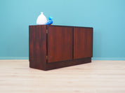 Rosewood_cabinet_Danish_design_1960s_manufacturer_Omann_Jun