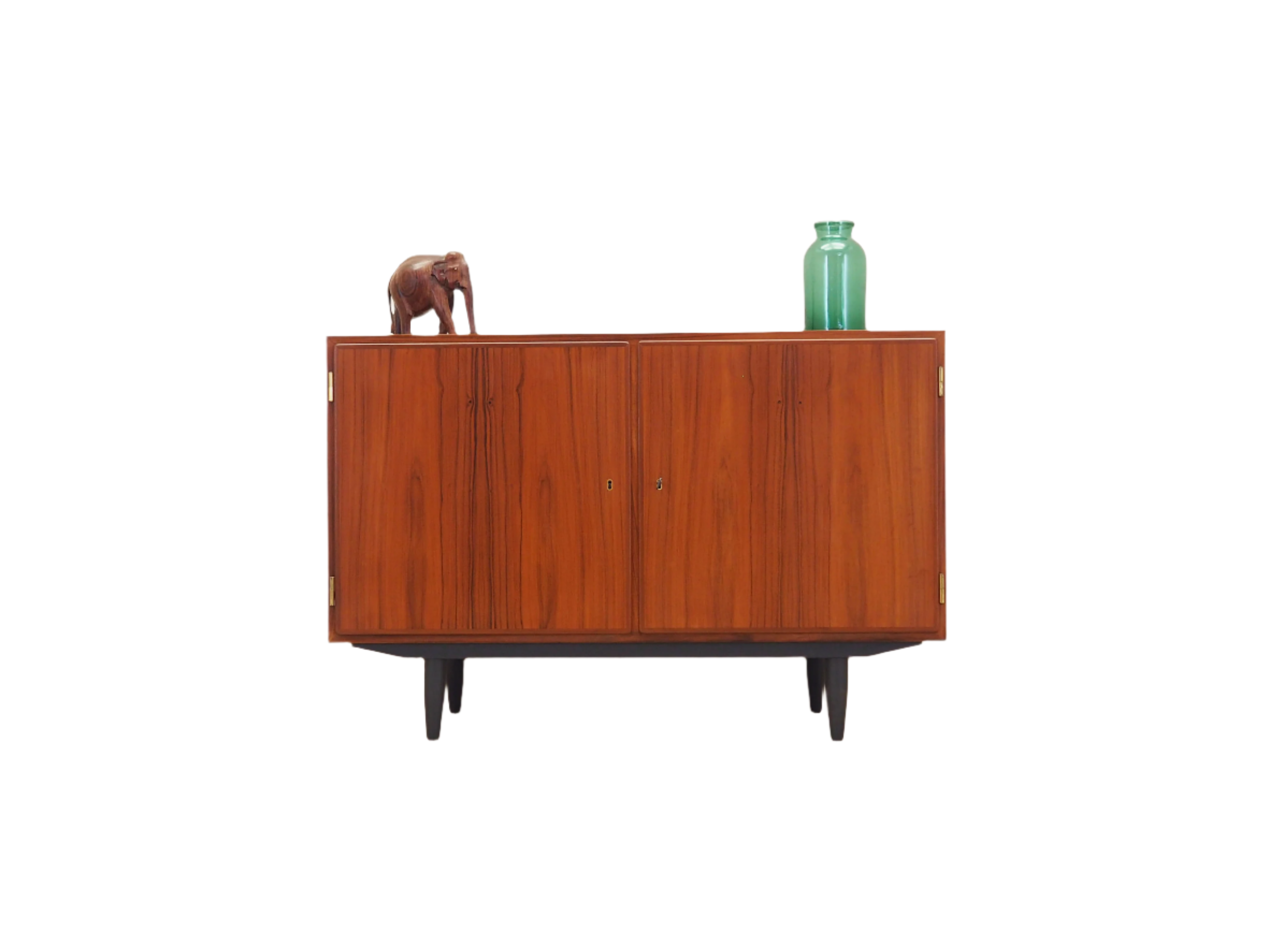 Rosewood_cabinet_Danish_design_1970s_designer_Carlo_Jensen_production_Hundevad