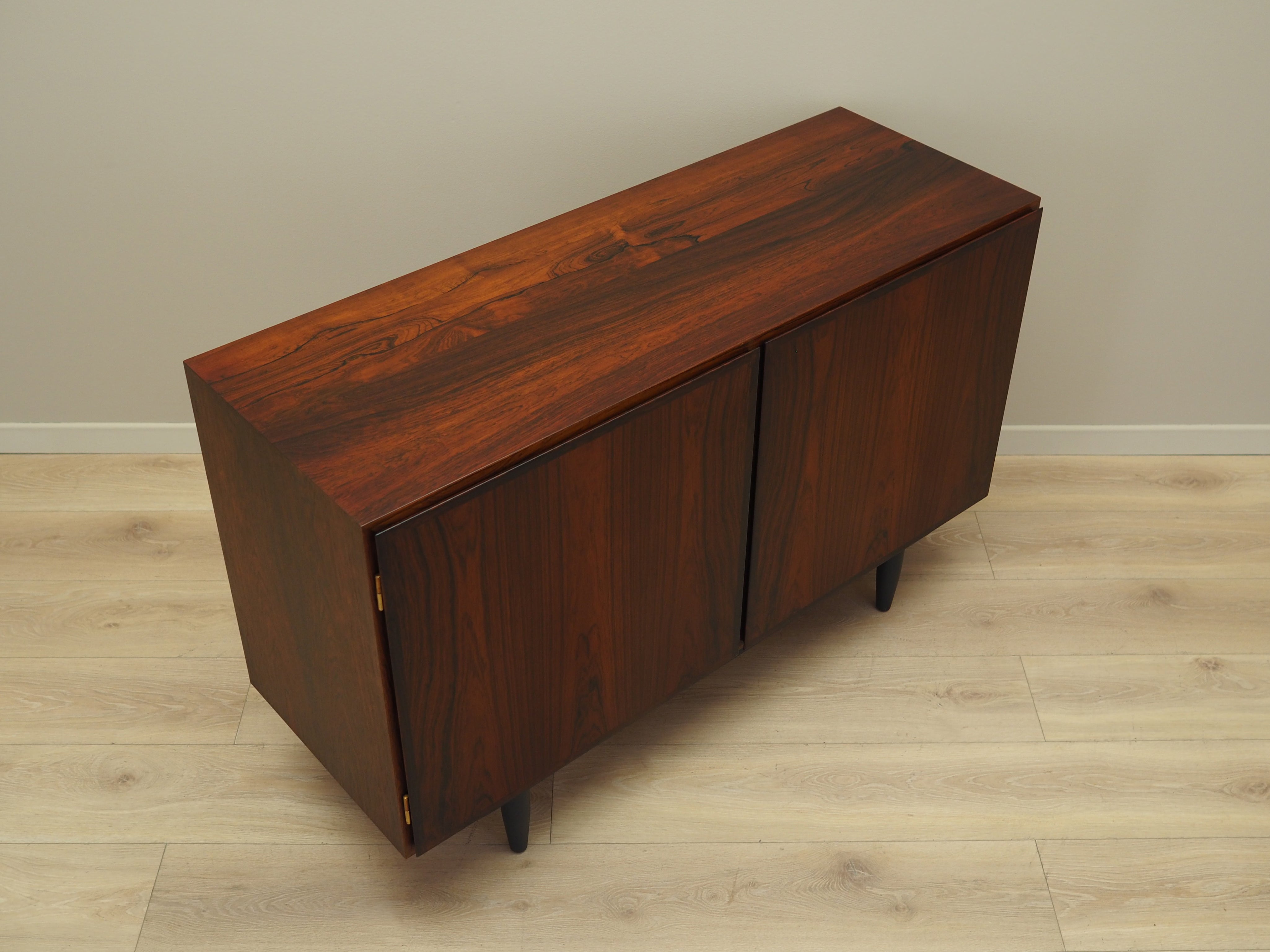 Rosewood_cabinet_Danish_design_1970s_manufactured_by_Omann_Jun