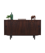 Rosewood_cabinet_Danish_design_1970s_manufacturer_Fars_M_belfabrik