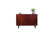 Rosewood_cabinet_Danish_design_1970s_manufacturer_Hundevad_Co