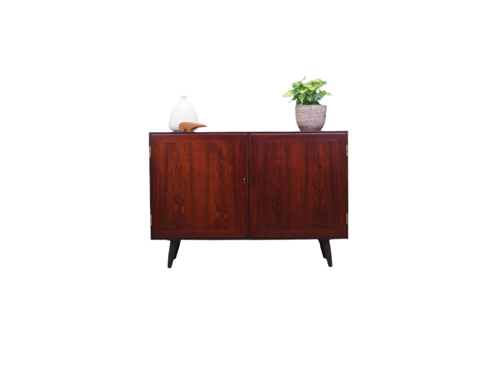 Rosewood_cabinet_Danish_design_1970s_manufacturer_Hundevad_Co