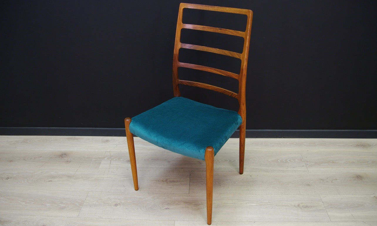 Rosewood_chair_Danish_design_1970s_designer_N.O._M_ller_manufacturer_J.L._M_llers_model_82