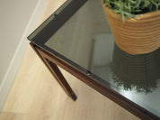 Rosewood_coffee_table_Danish_design_1970s_production_Denmark