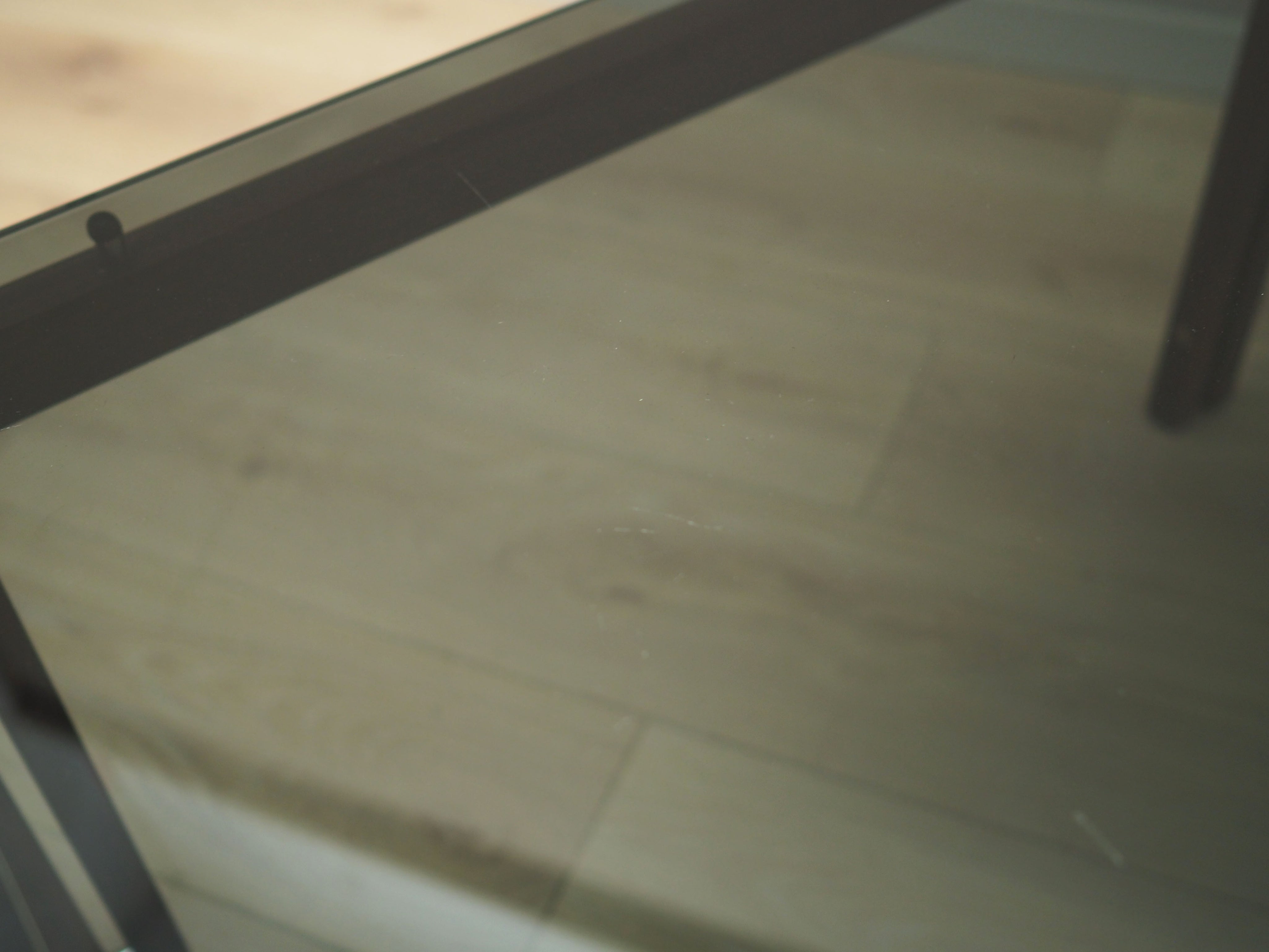 Rosewood_coffee_table_Danish_design_1970s_production_Denmark