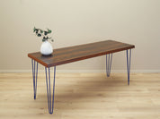 Rosewood_desk_in_Danish_design_1970s_production_Denmark