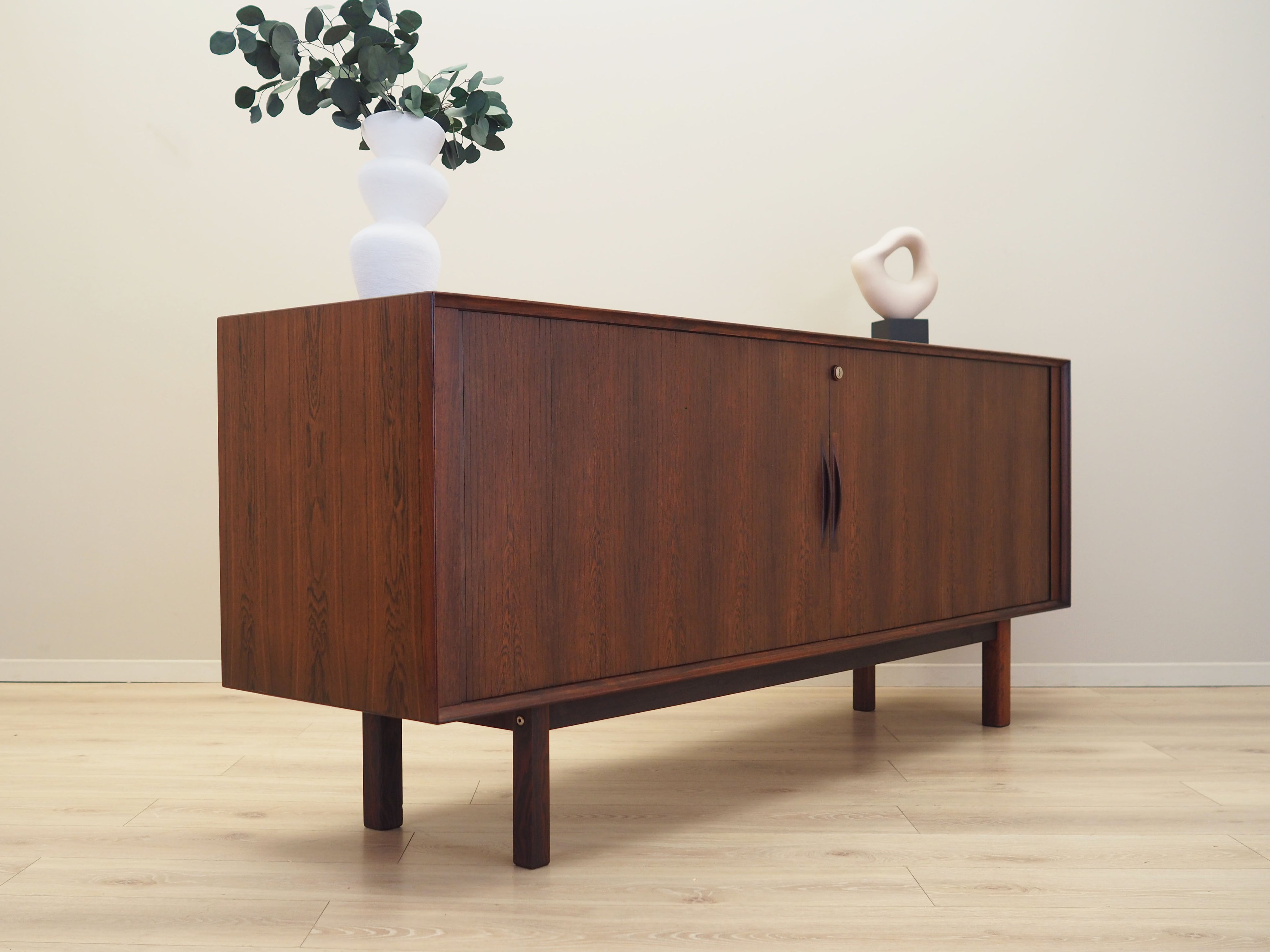 Rosewood_sideboard_Danish_design_1960s_designer_Arne_Vodder_production_Sibast