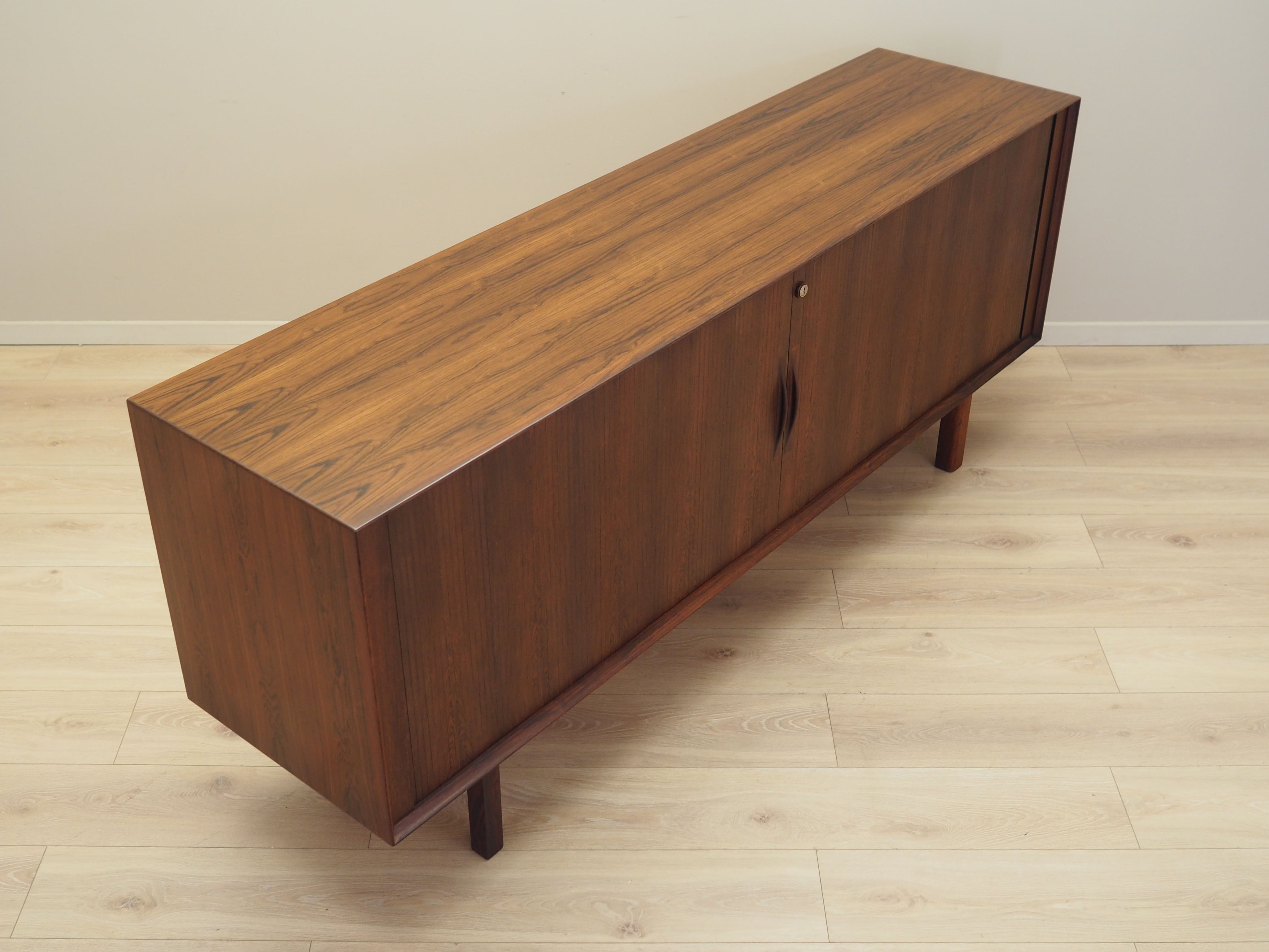 Rosewood_sideboard_Danish_design_1960s_designer_Arne_Vodder_production_Sibast