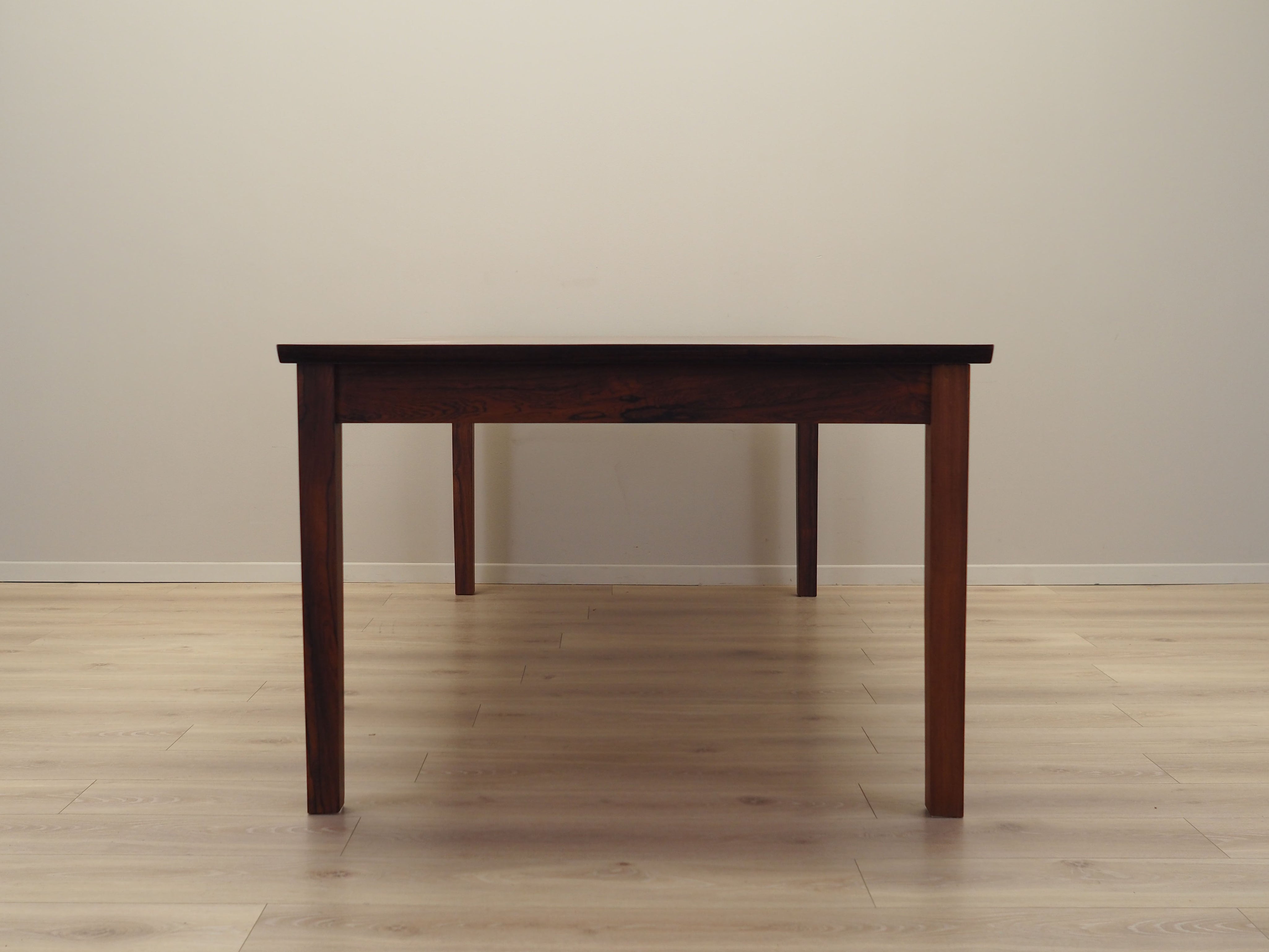 Rosewood_table_Danish_design_from_1970s