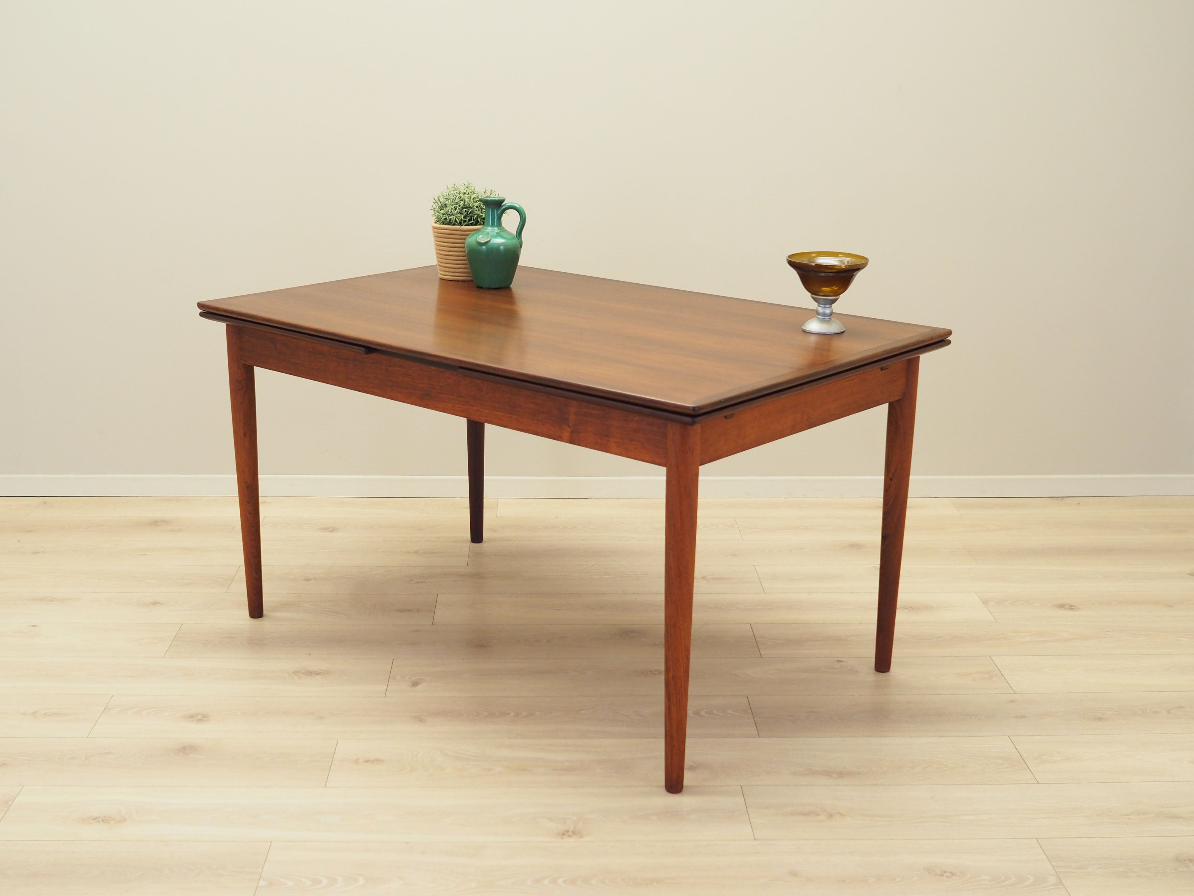Rosewood_table_Danish_design_from_1970s_production_Denmark