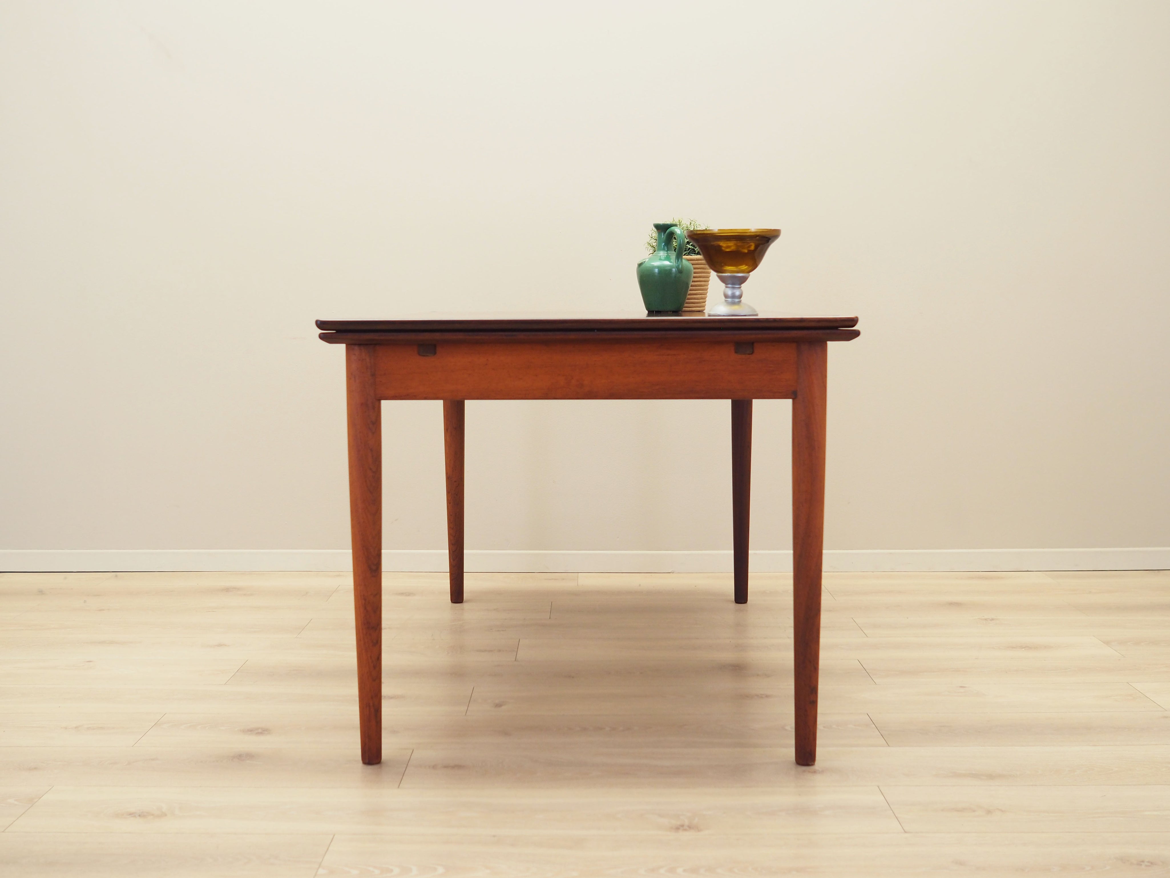 Rosewood_table_Danish_design_from_1970s_production_Denmark