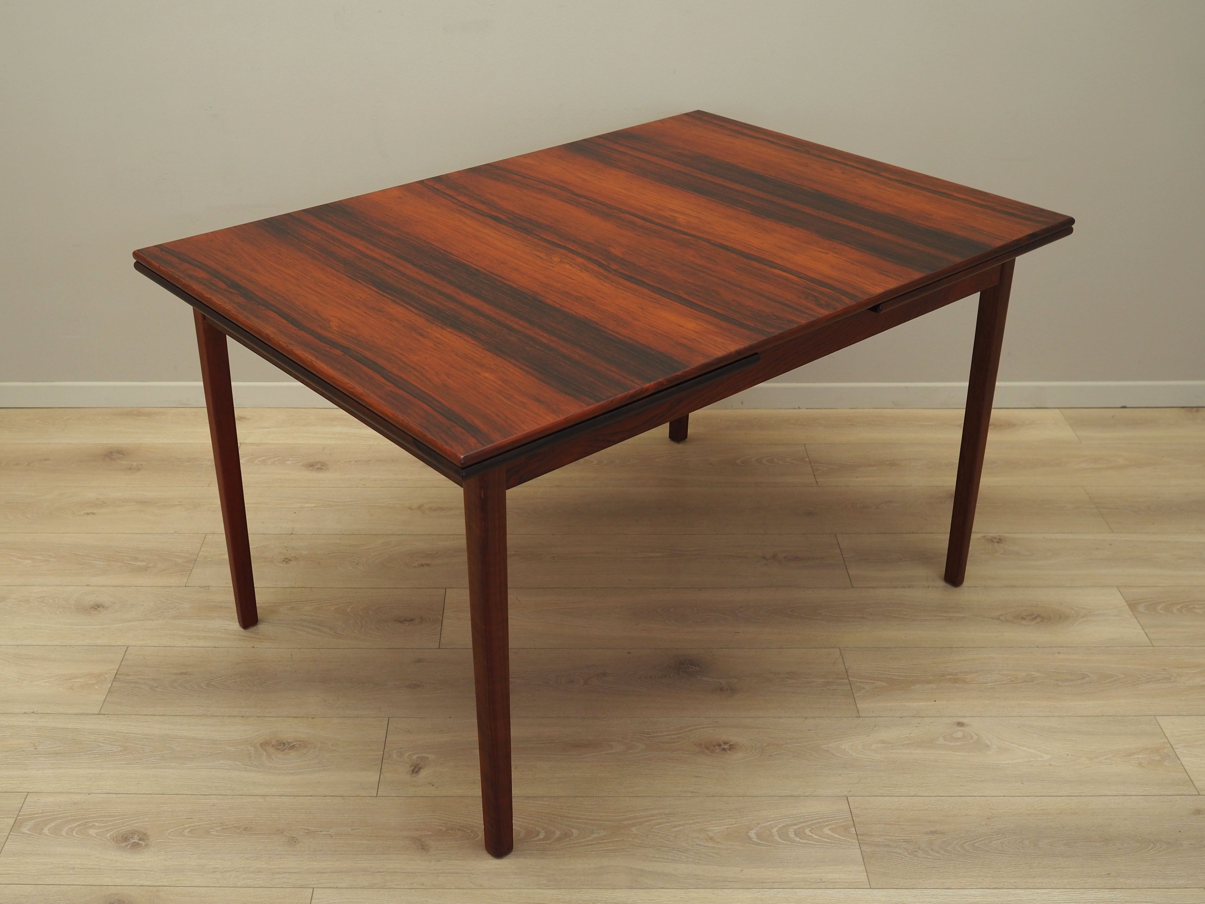 Rosewood_table_in_Danish_design_from_1970s