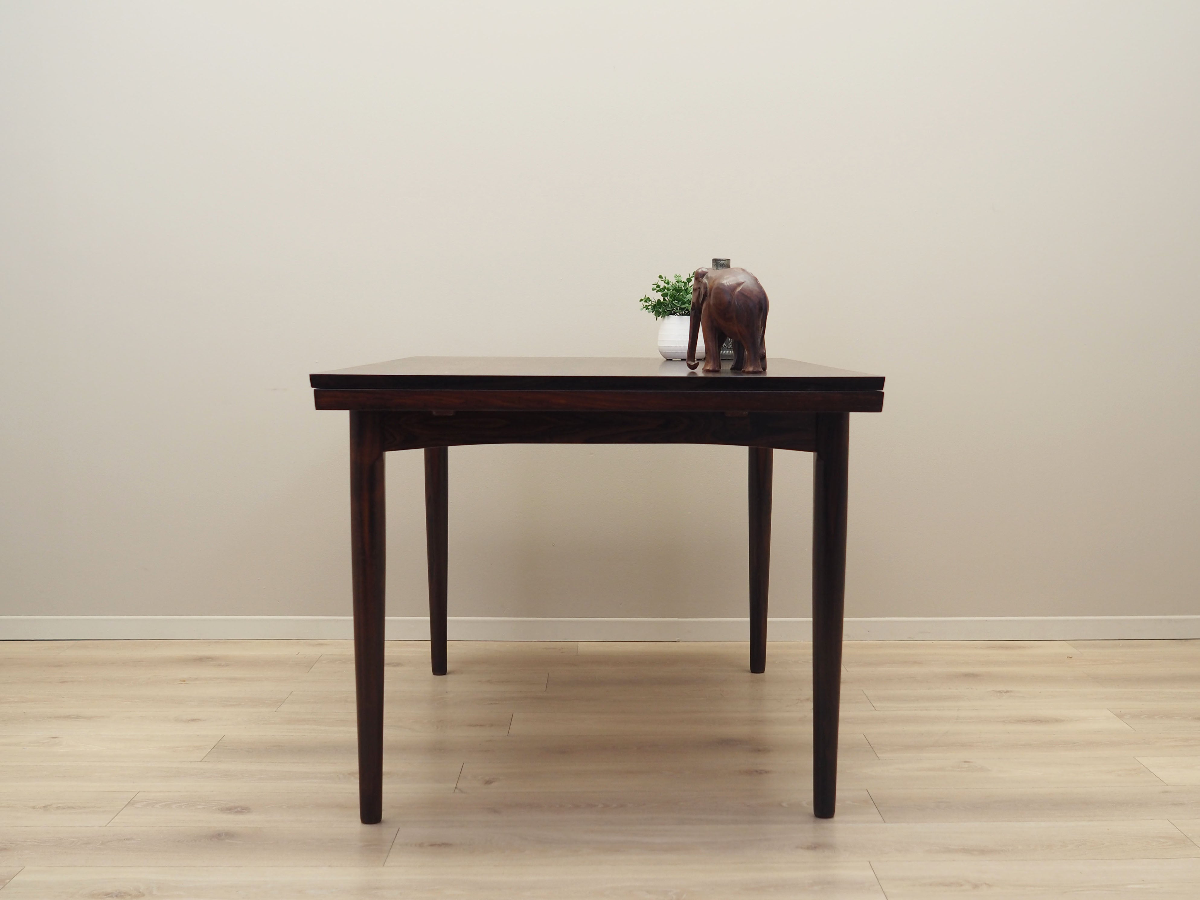 Rosewood_table_in_Danish_design_from_1970s_production_Denmark