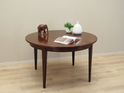 Round_rosewood_table_Danish_design_1970s_manufacturer_Omann_Jun