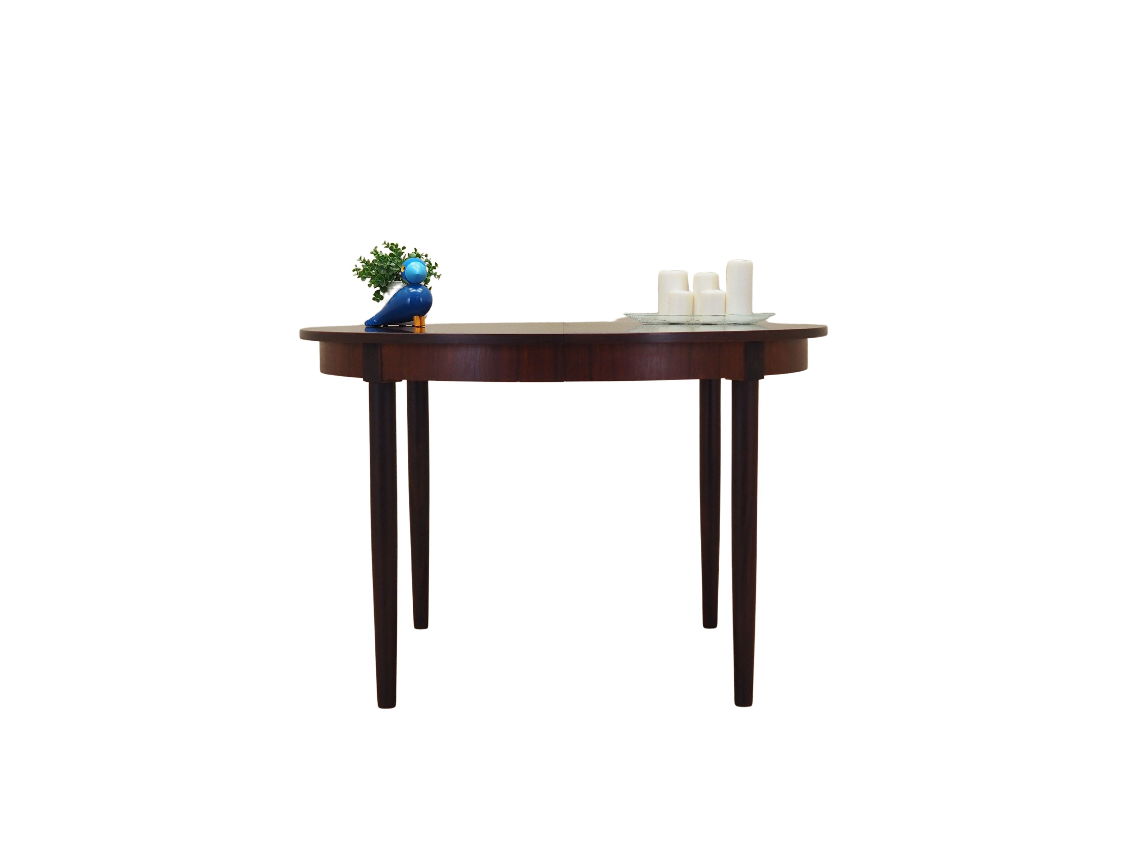 Round_rosewood_table_Danish_design_1970s_production_Denmark