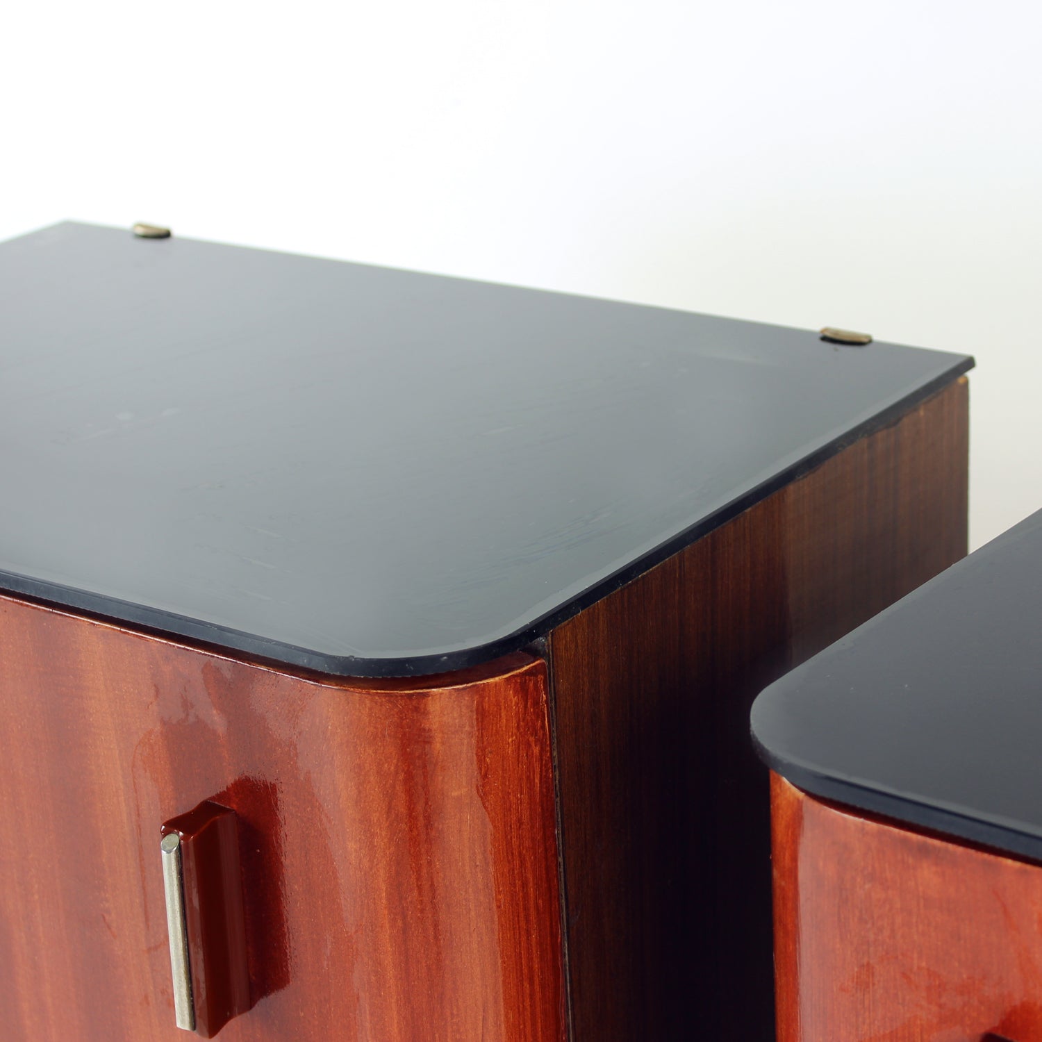 Set_Of_2_Bedside_Tables_With_Black_Glass_Czechoslovakia_1960s