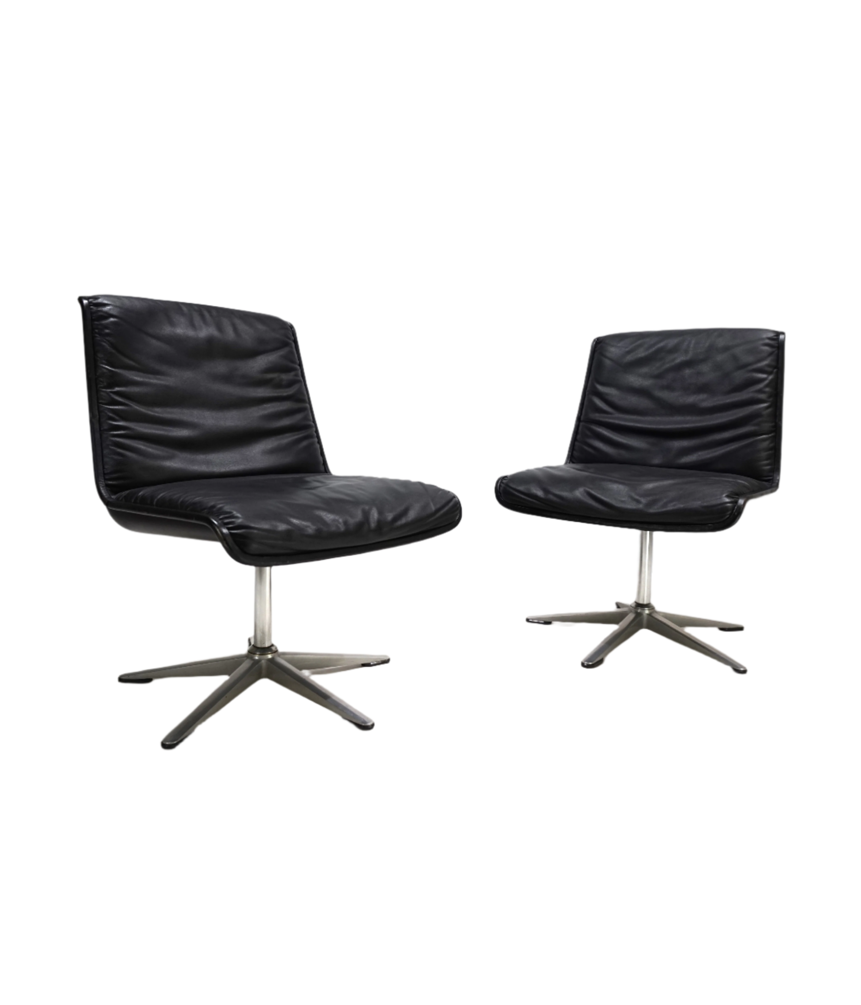 Set_of_2_Black_Wilhahn_Delta_leather_conference_or_dining_chairs_by_Delta_1960