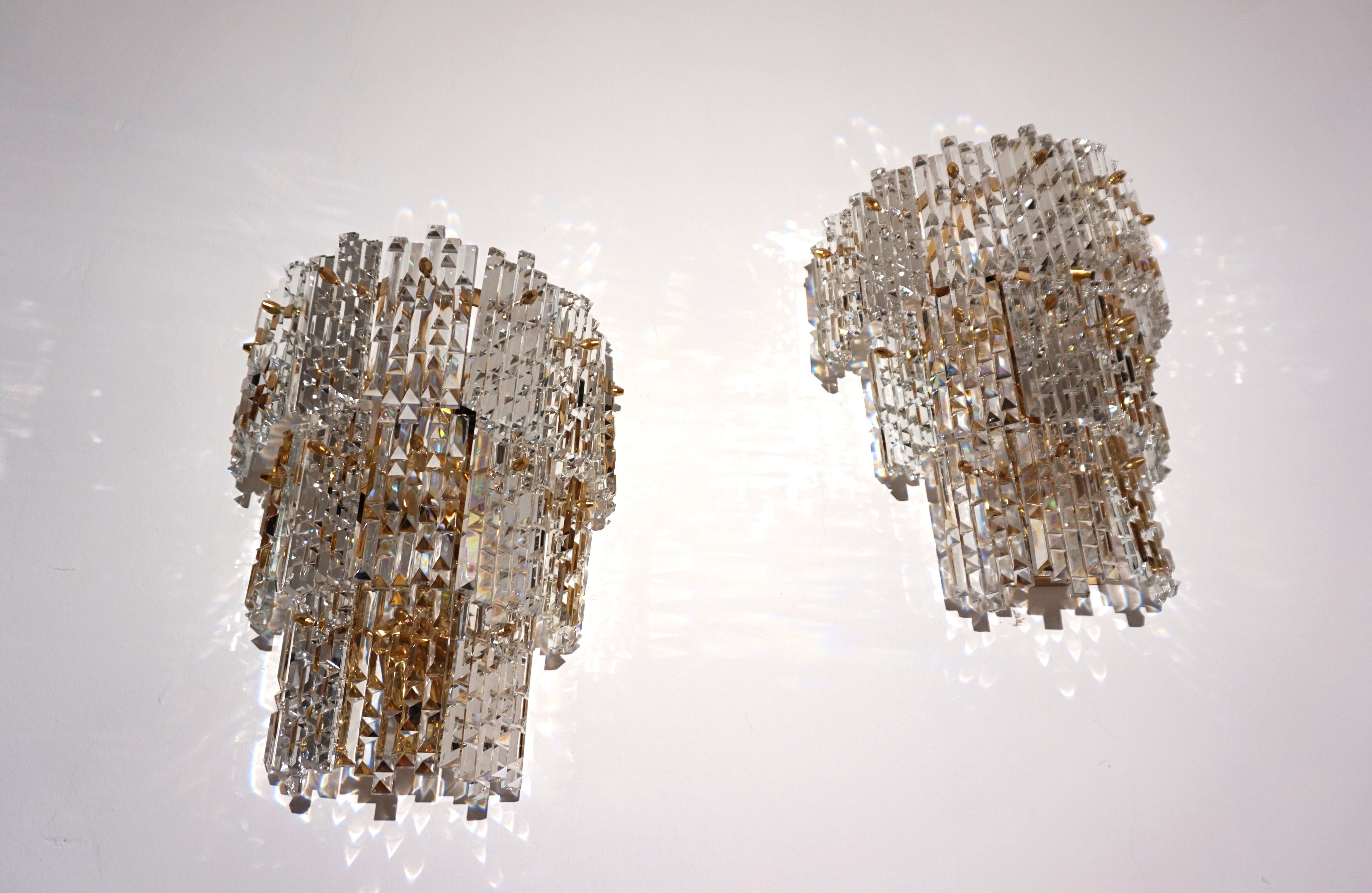 Set_of_2_Kinkeldey_Hollywood_Regency_waterfall_crystal_glass_wall_lights_1970