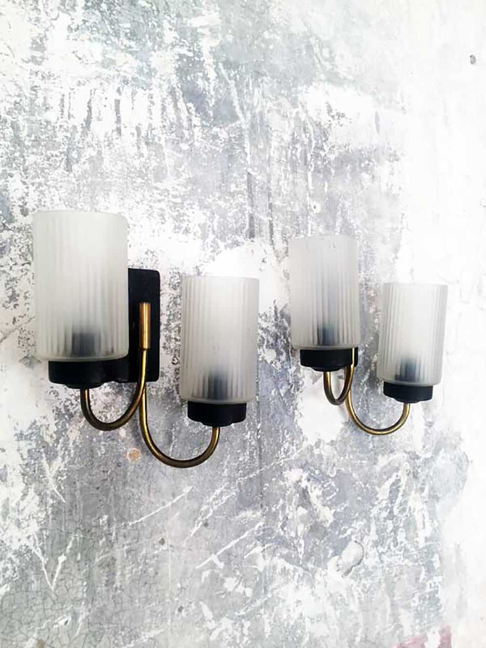 Set_of_2_Mid-Century_Italian_Sconces