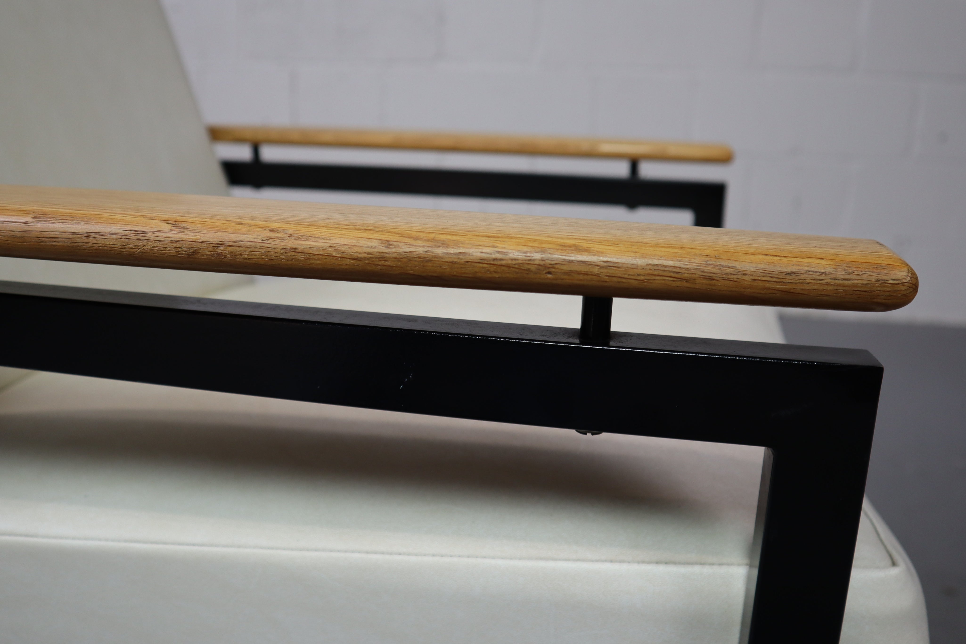 Set_of_2_Mid_Century_armchairs_1960_s