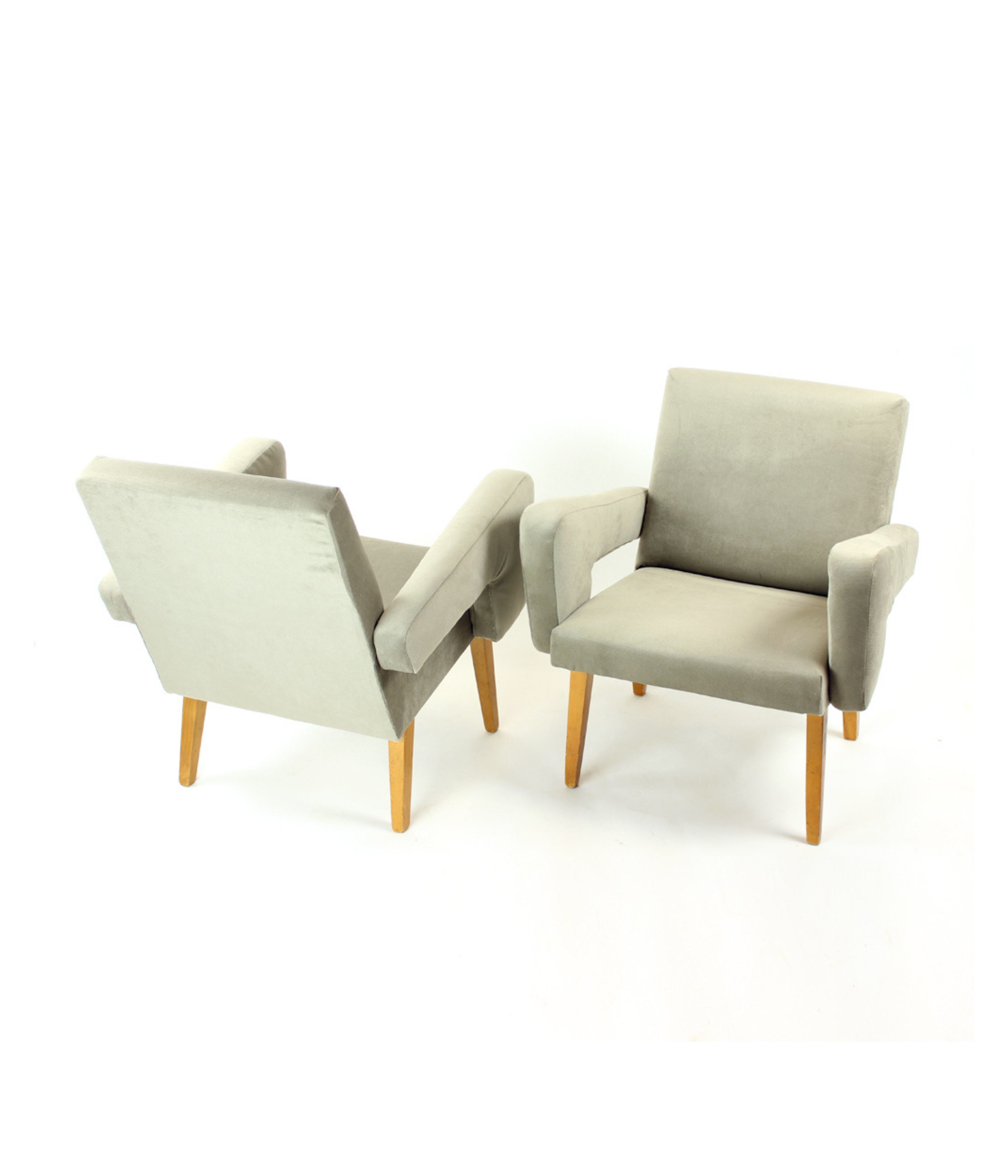 Set_of_2_Midcentury_Armchairs_With_Stool_Czechoslovakia_1960s