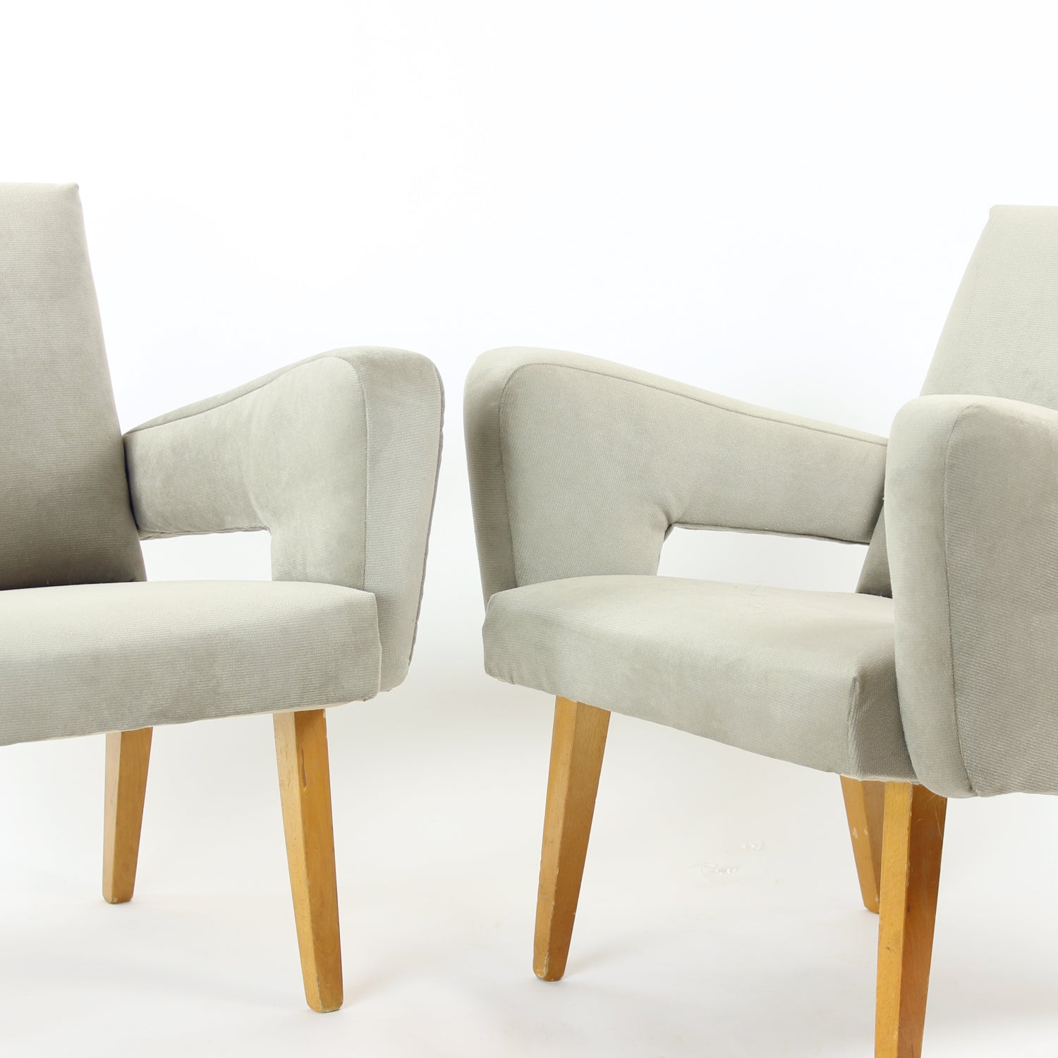 Set_of_2_Midcentury_Armchairs_With_Stool_Czechoslovakia_1960s