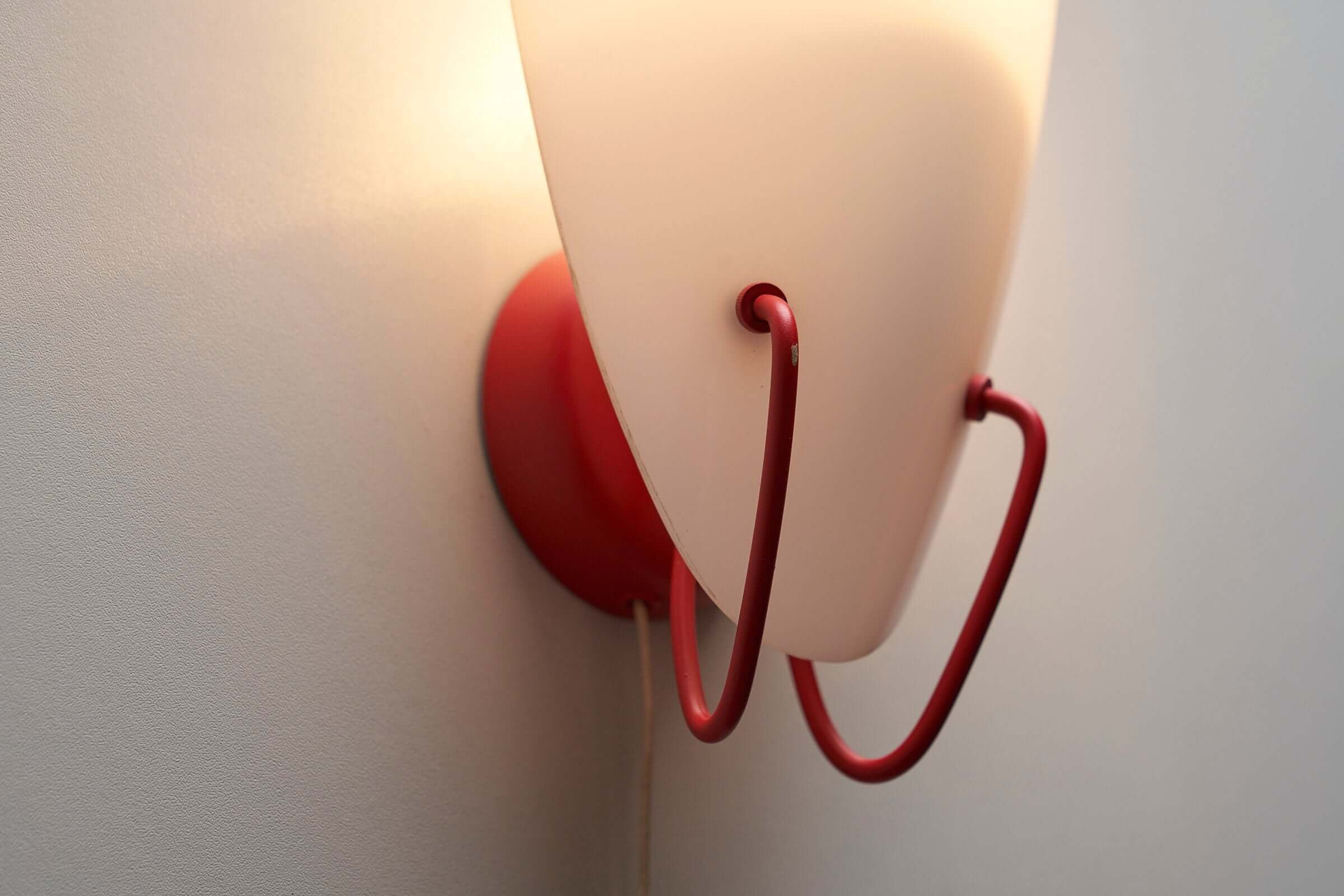 Set_of_2_Plexi_Wall_Lamps_with_Red_Base