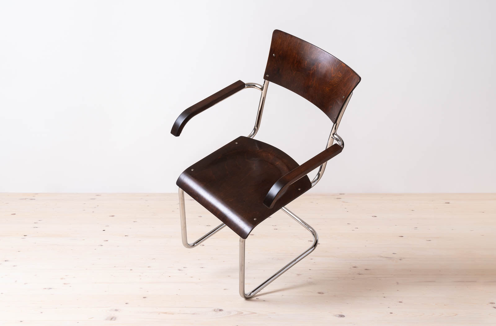 Set_of_4_Bauhaus_Dining_Chairs_designed_by_Mart_Stam_Tubular_Steel_Base_1930s