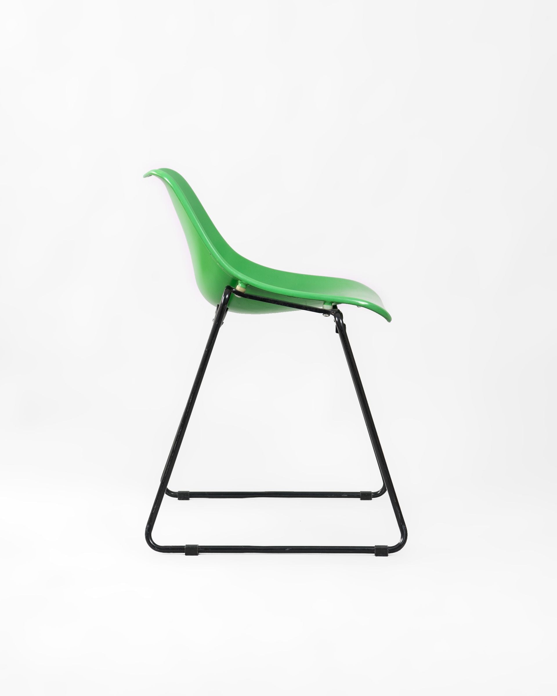 Green_Iron_Chairs