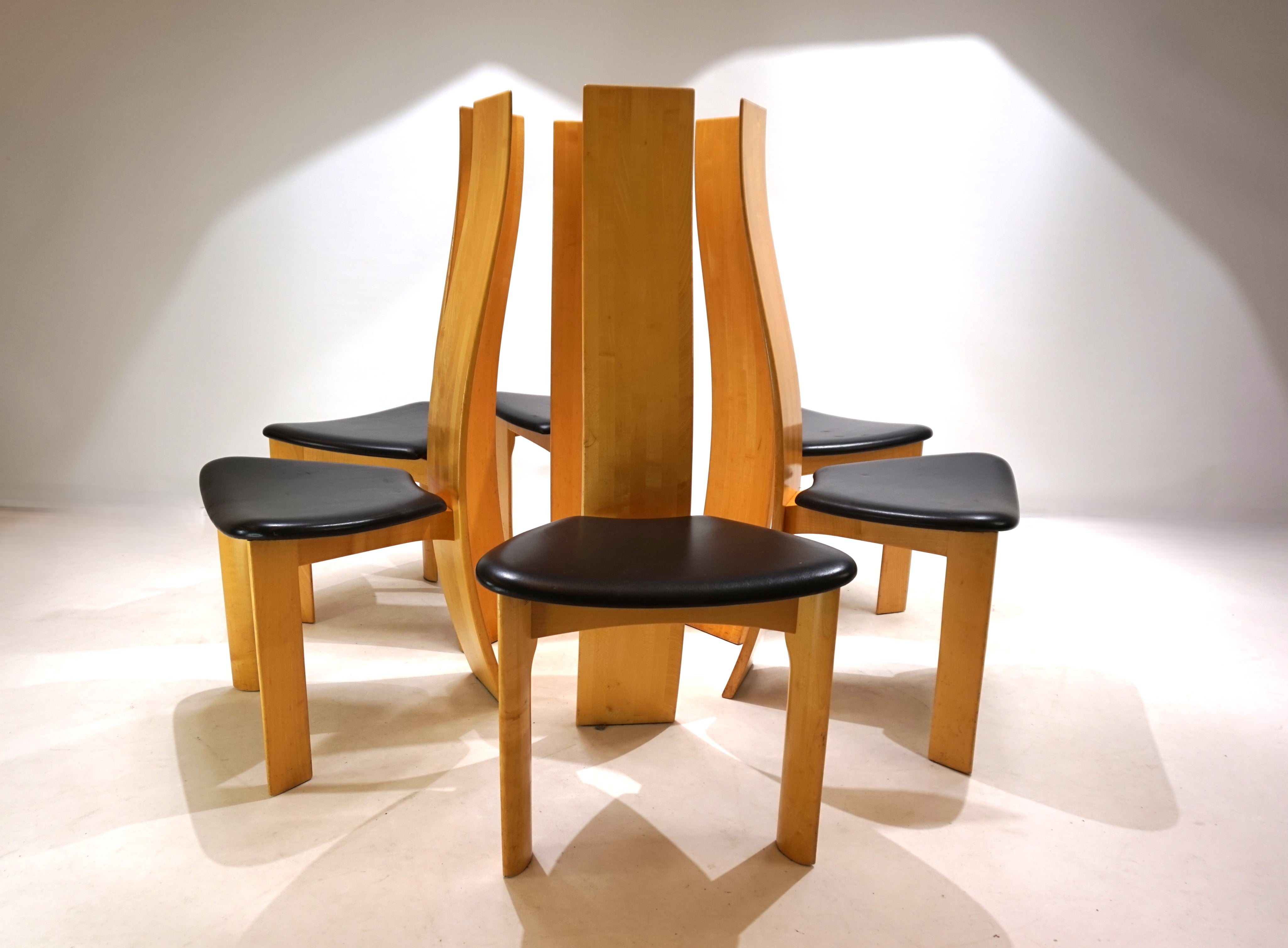 Set_of_6_Tranekaer_Iris_dining_chairs_by_Bob_van_der_Berghe_1980
