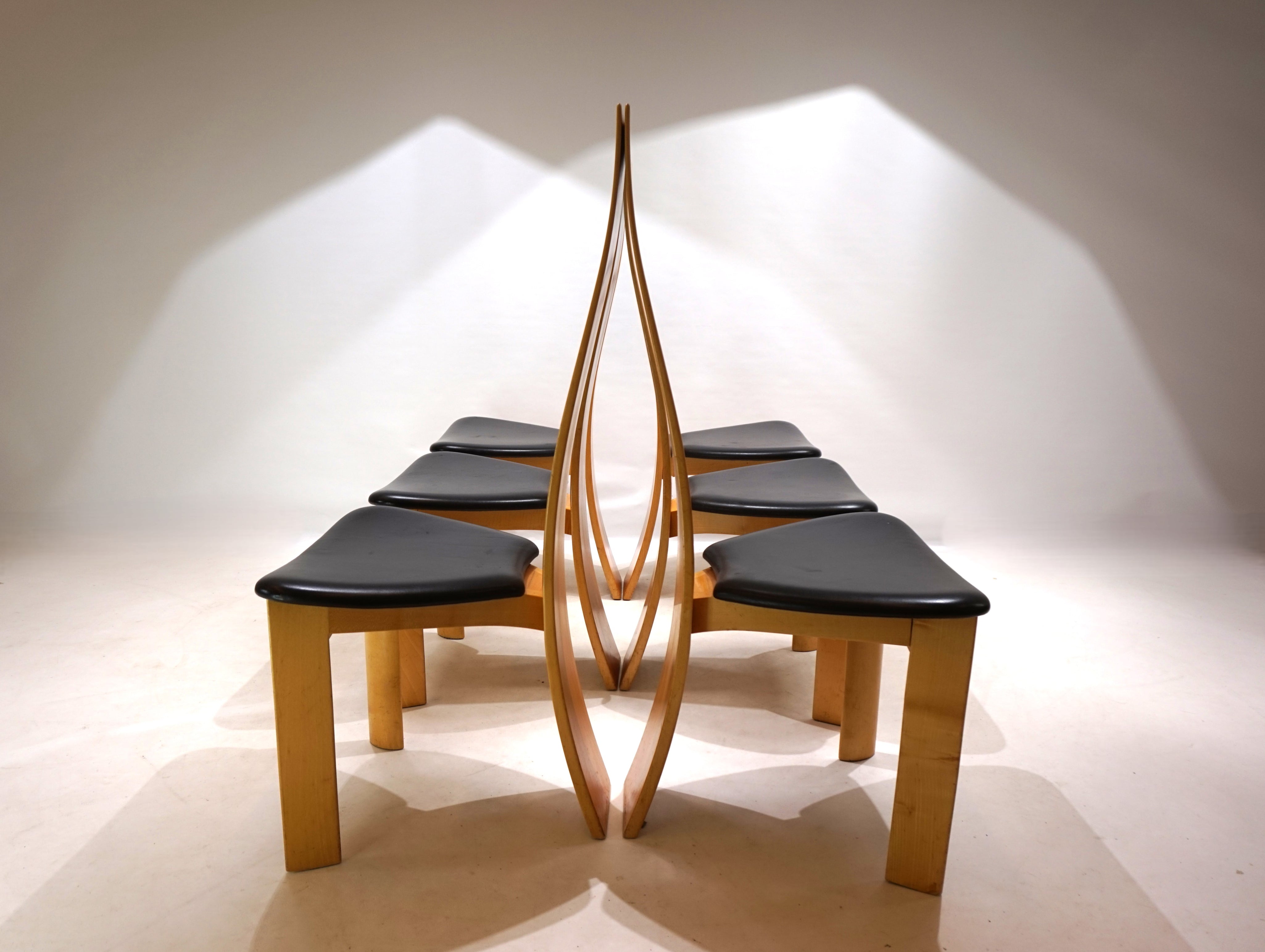 Set_of_6_Tranekaer_Iris_dining_chairs_by_Bob_van_der_Berghe_1980