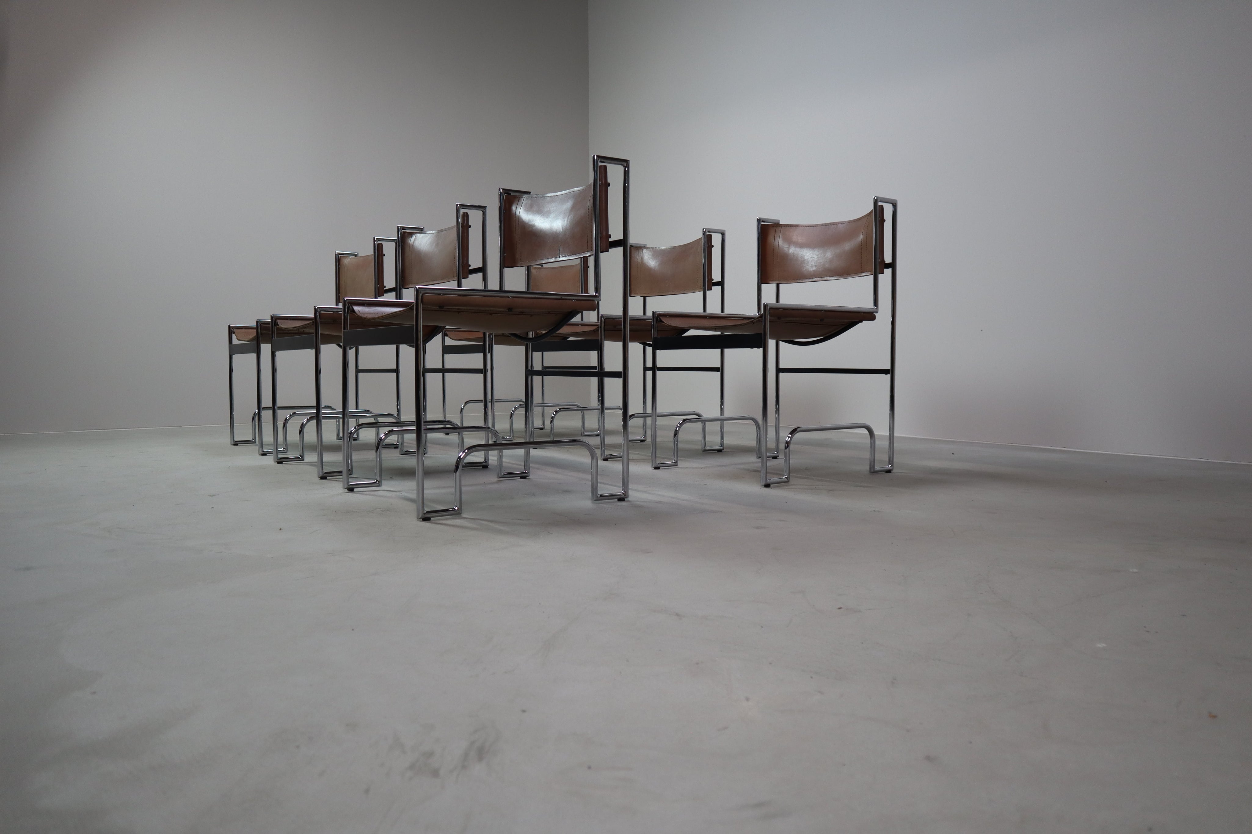 Set_of_6_vintage_chrome_and_leather_dining_chairs_in_Bauhaus_style,_1970s