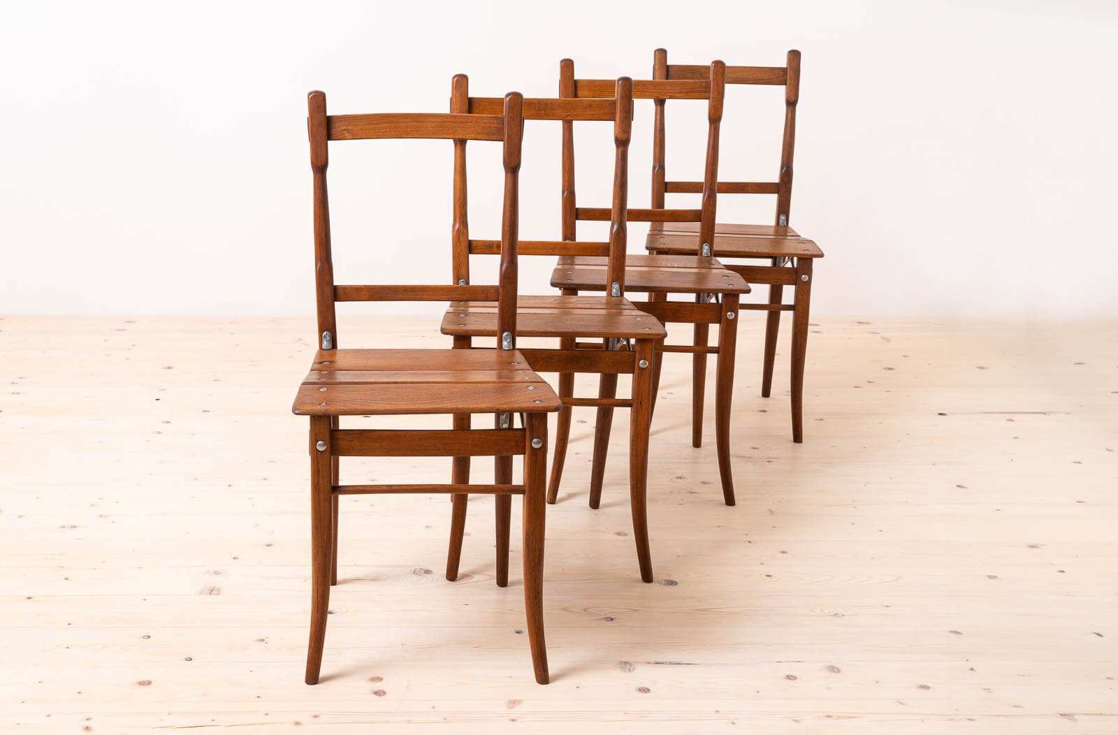 Set_of_8_Dining_Chairs_Valentin_Jadrn_ek_Early_20th_Century