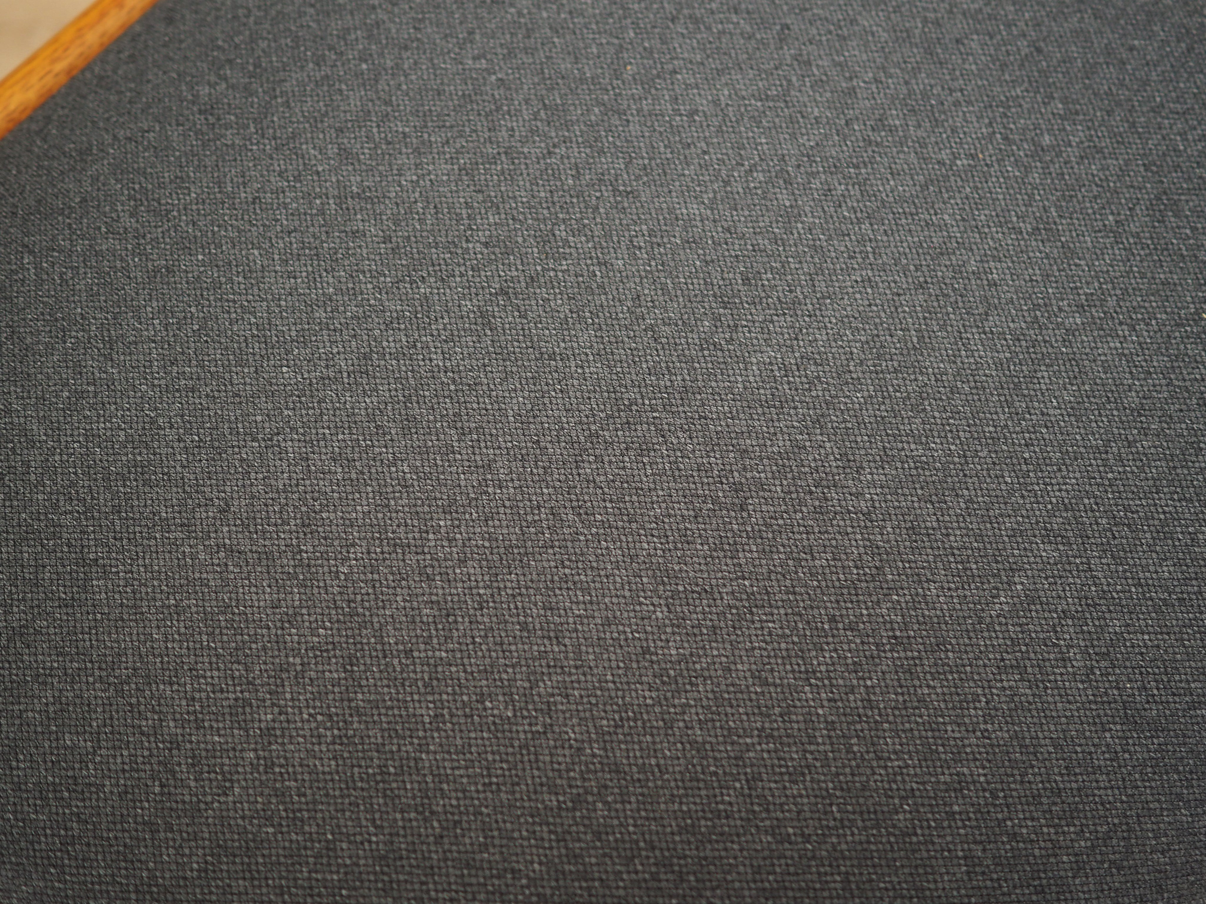 Set_of_six_teak_chairs_Danish_design_1970s_designer_Poul_M._Volther