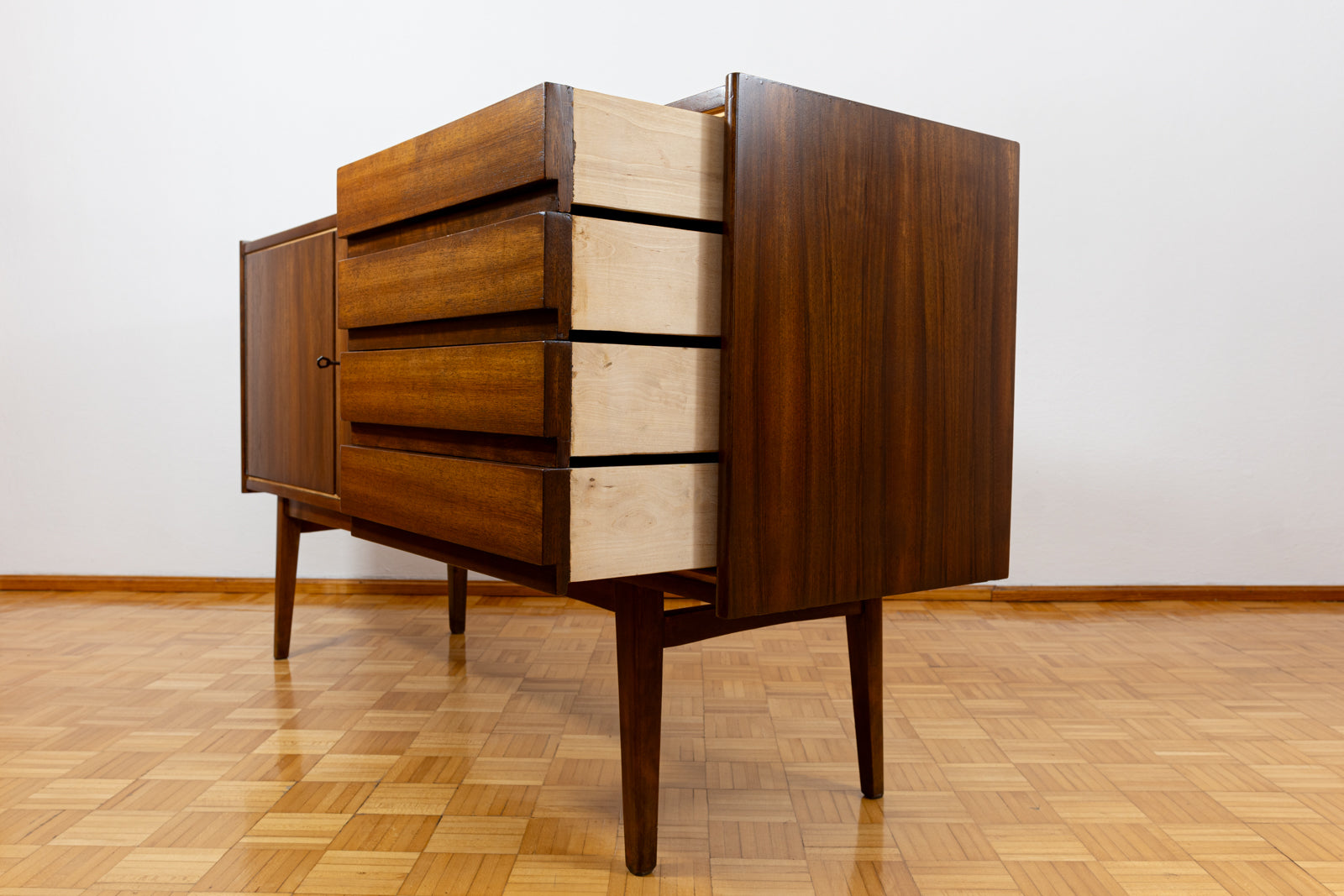 Sideboard_by_S._Albracht_Bydgoskie_Fabryki_Mebli_1960_s
