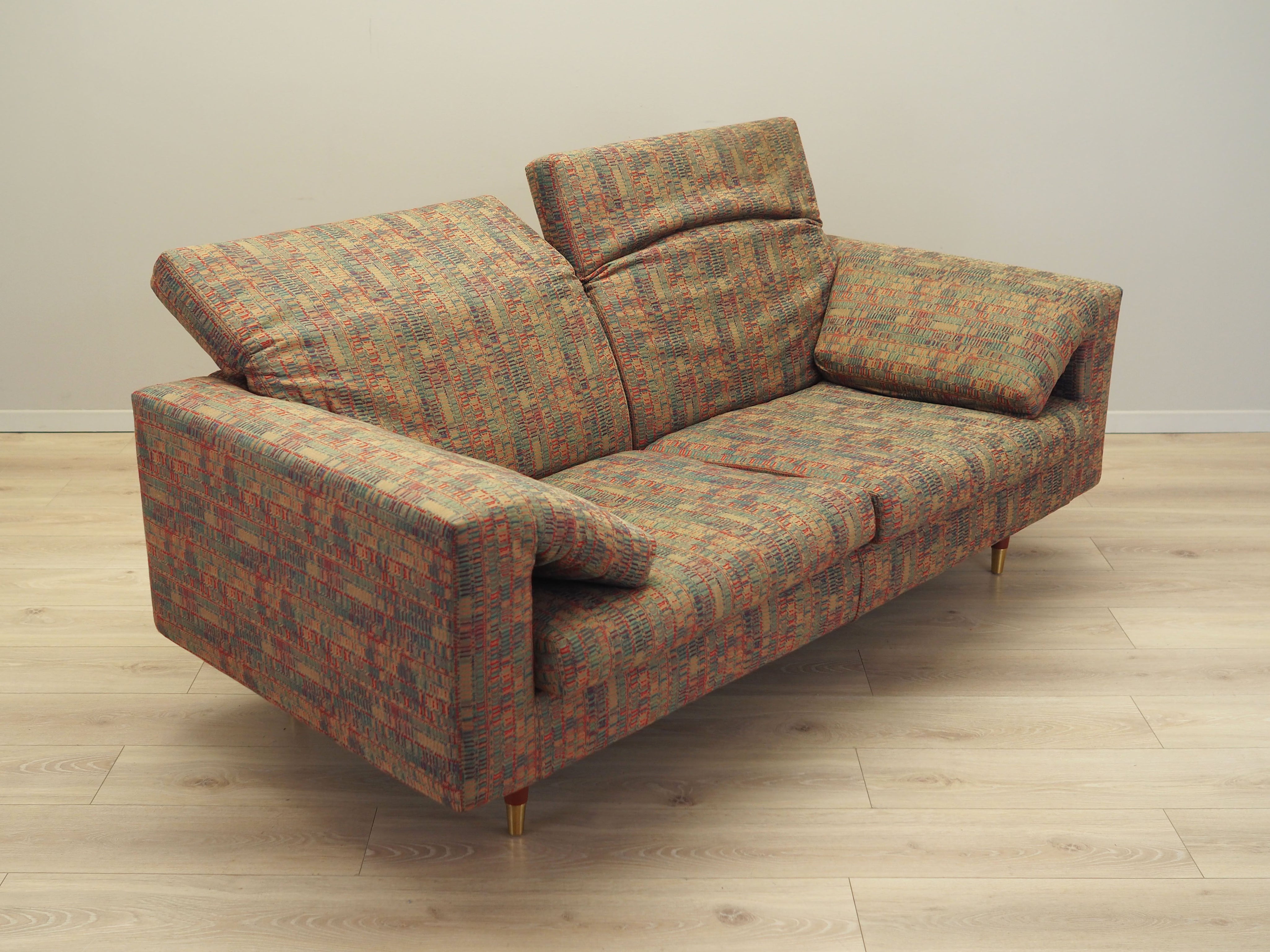 Sofa_Italian_design_1960s_manufacturer_B_B_Italia
