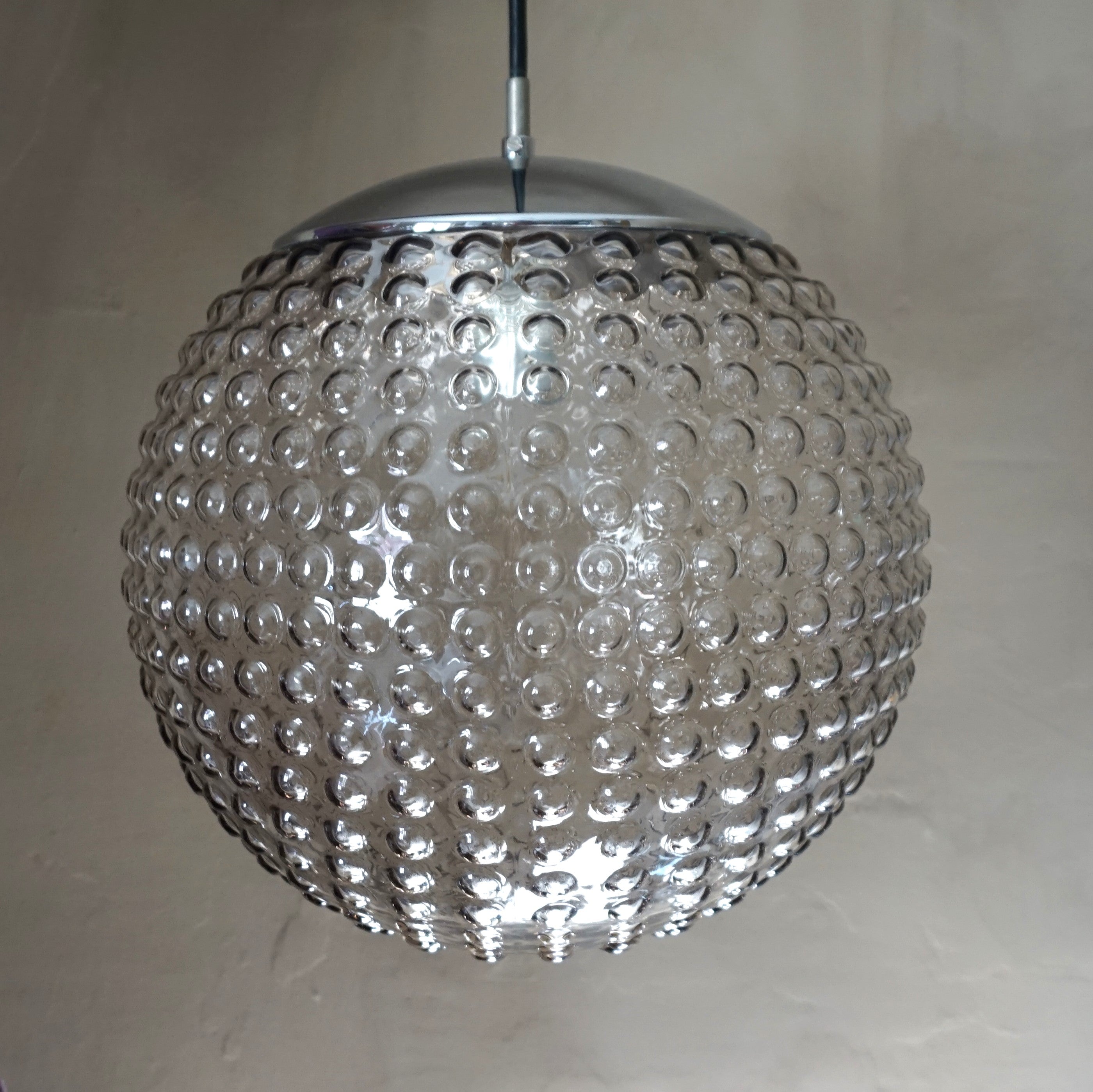 Staff_Bubble_ceiling_pendant_light_by_Rolf_Kr_ger_1970